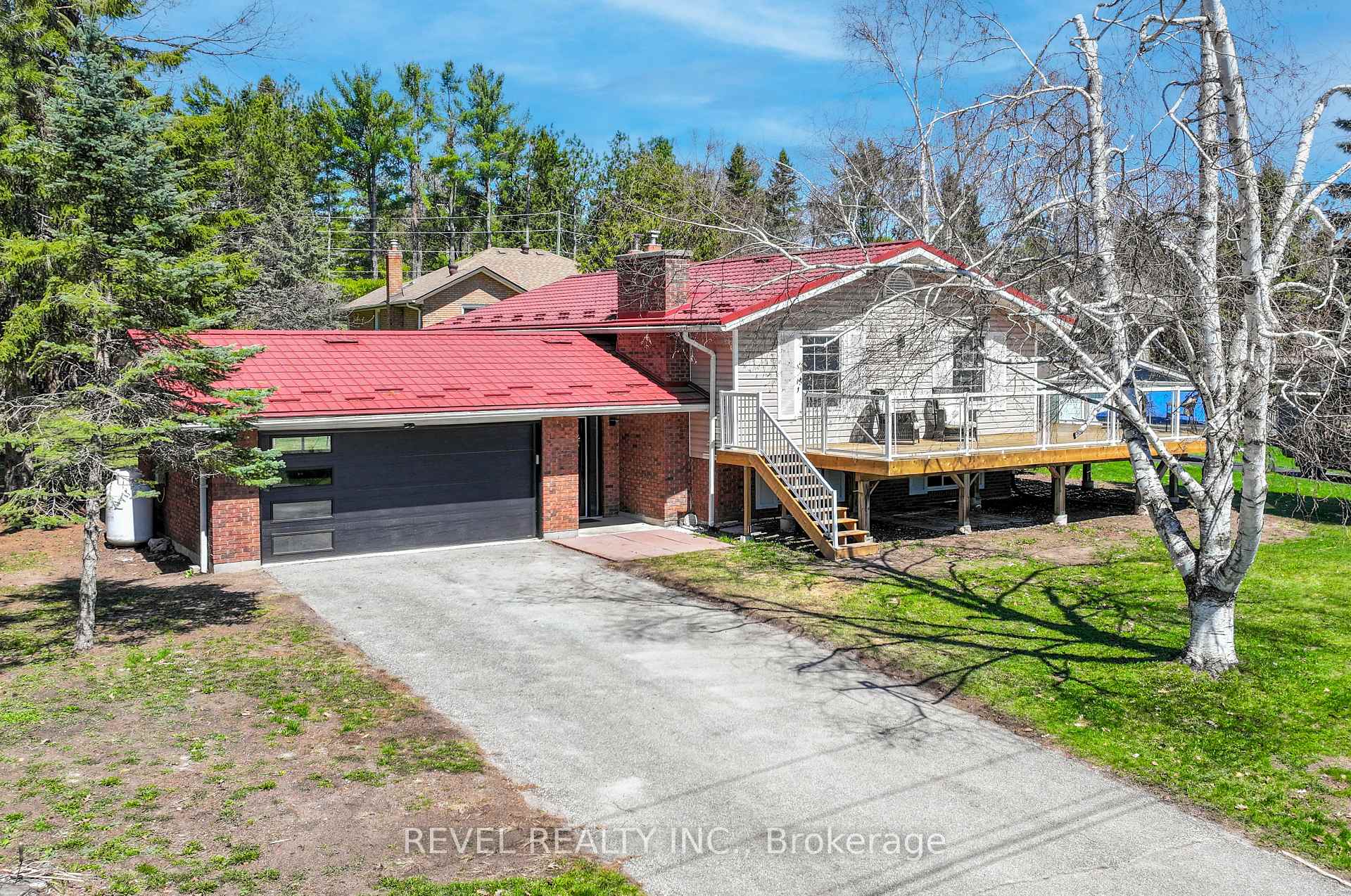 Front of 13 Pirates Glen Drive
