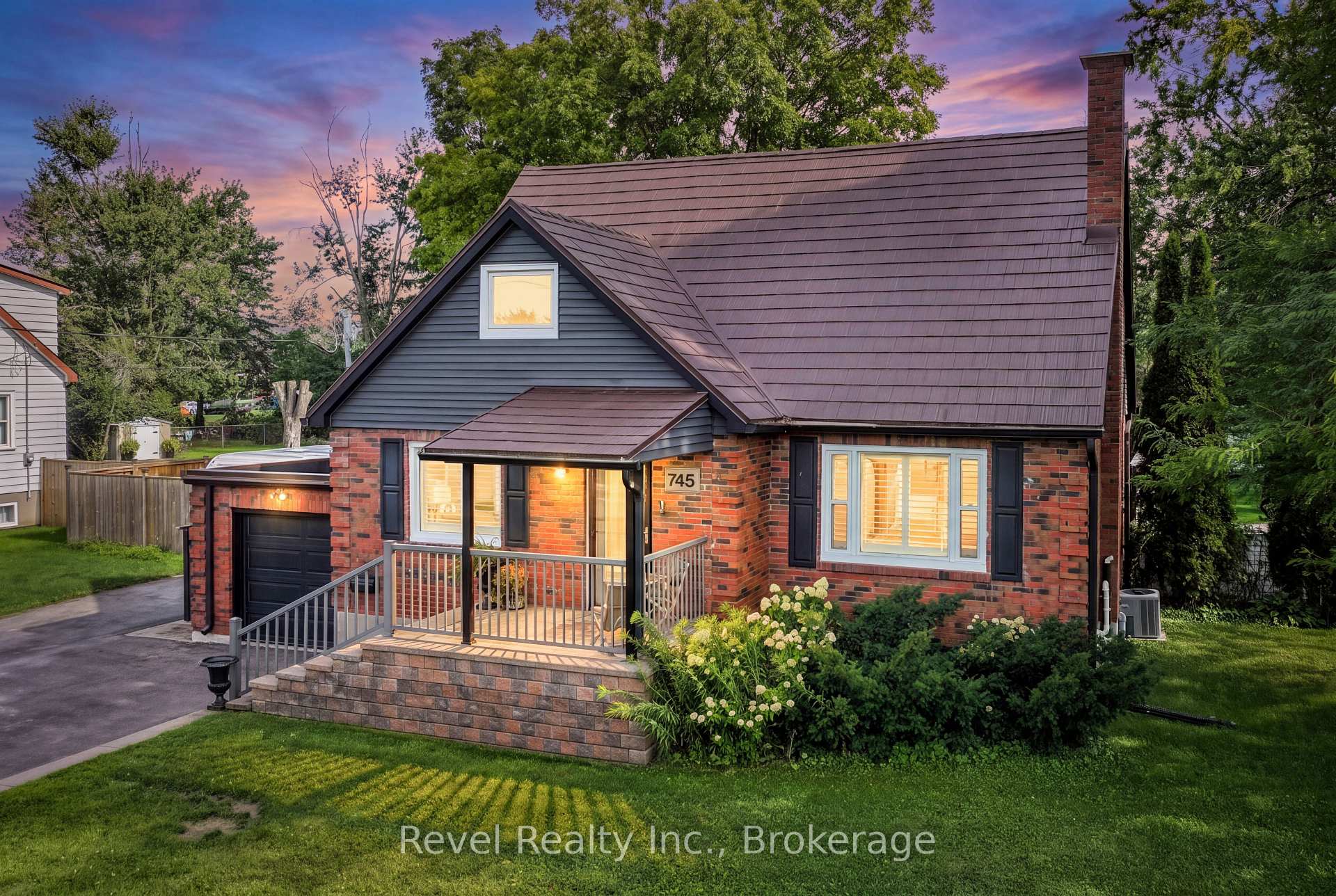 Photo 1 of 745 Crawford Drive, Peterborough, Otonabee Ward 1 — HOMEH
