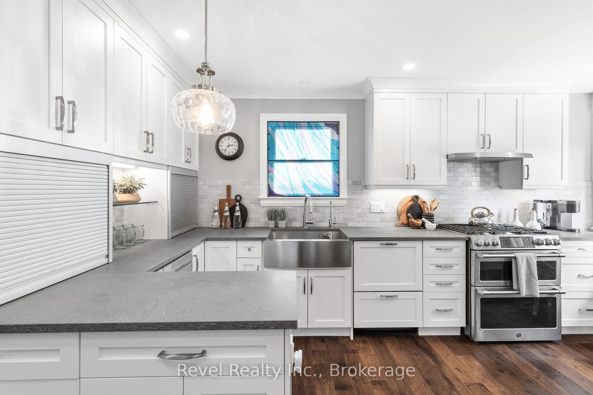 Photo 13 of 745 Crawford Drive, Peterborough, Otonabee Ward 1 — HOMEH