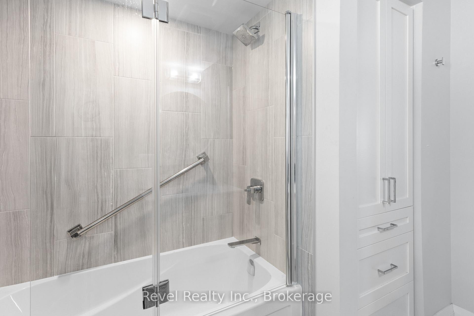 Photo 17 of 745 Crawford Drive, Peterborough, Otonabee Ward 1 — HOMEH