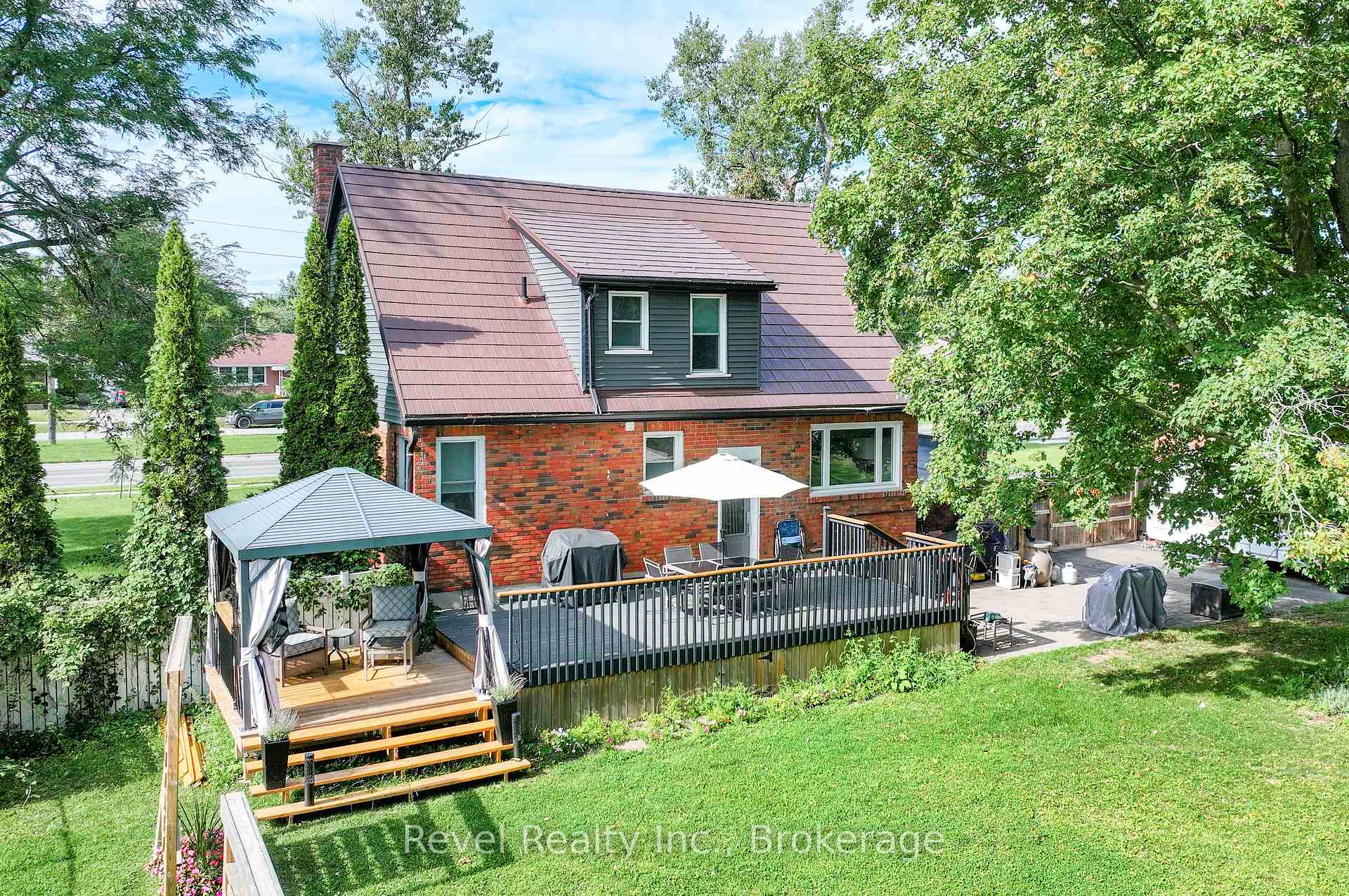 Photo 32 of 745 Crawford Drive, Peterborough, Otonabee Ward 1 — HOMEH