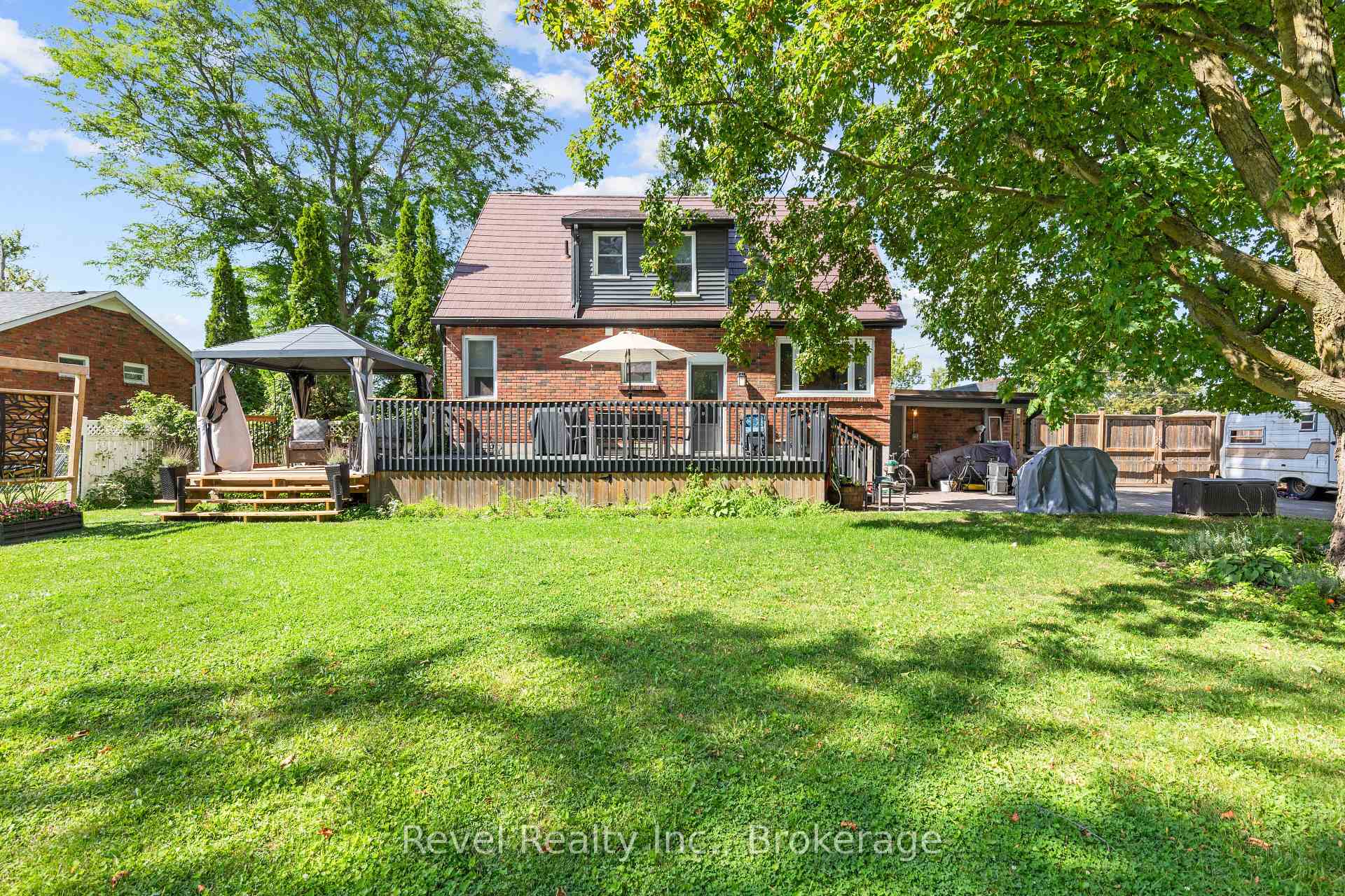 Photo 33 of 745 Crawford Drive, Peterborough, Otonabee Ward 1 — HOMEH