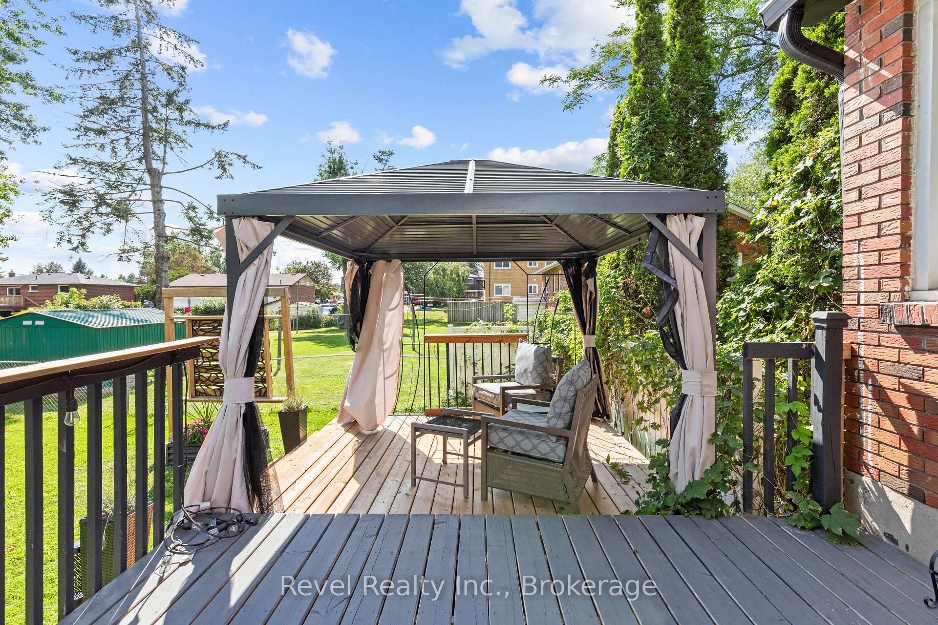 Photo 36 of 745 Crawford Drive, Peterborough, Otonabee Ward 1 — HOMEH