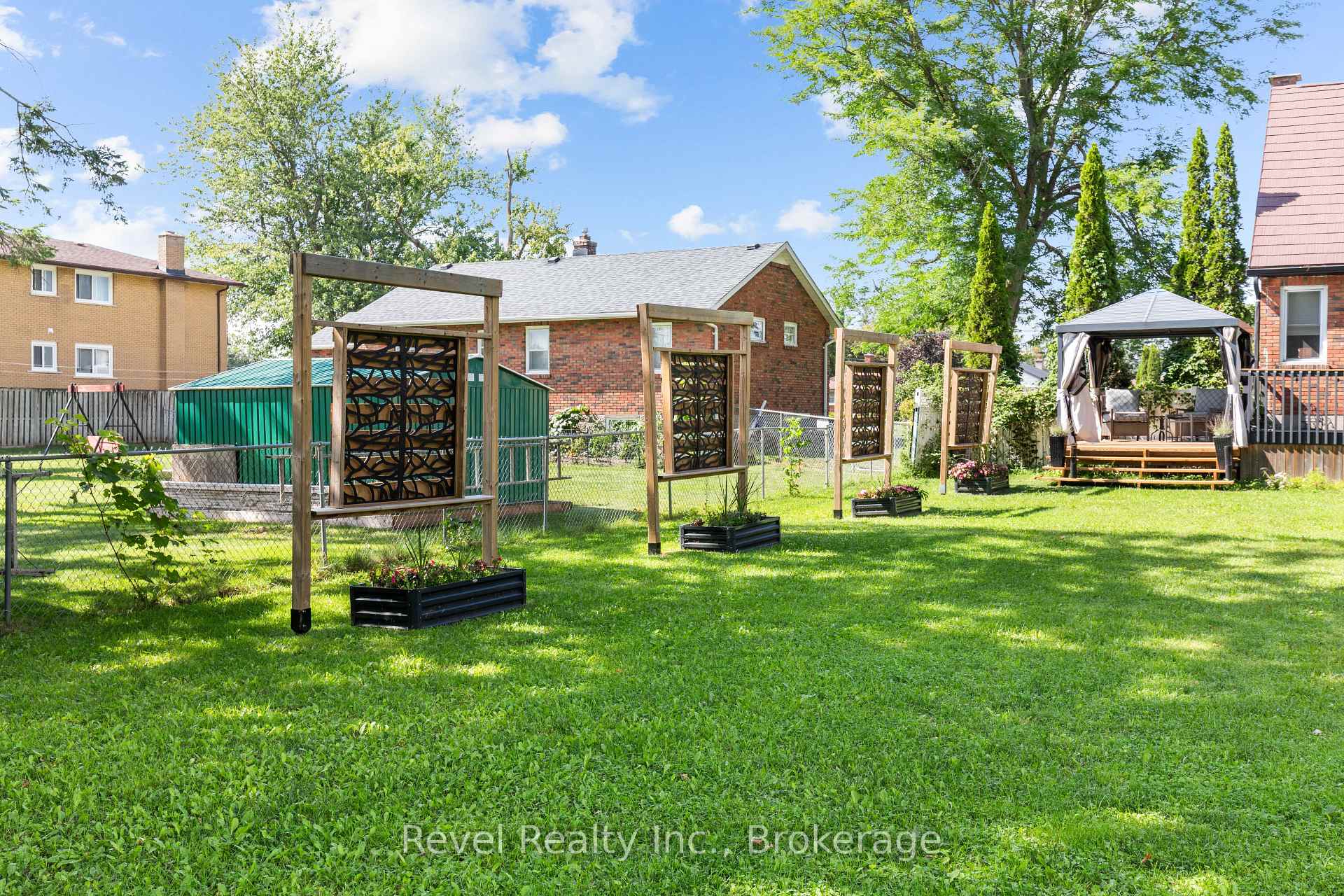 Photo 39 of 745 Crawford Drive, Peterborough, Otonabee Ward 1 — HOMEH