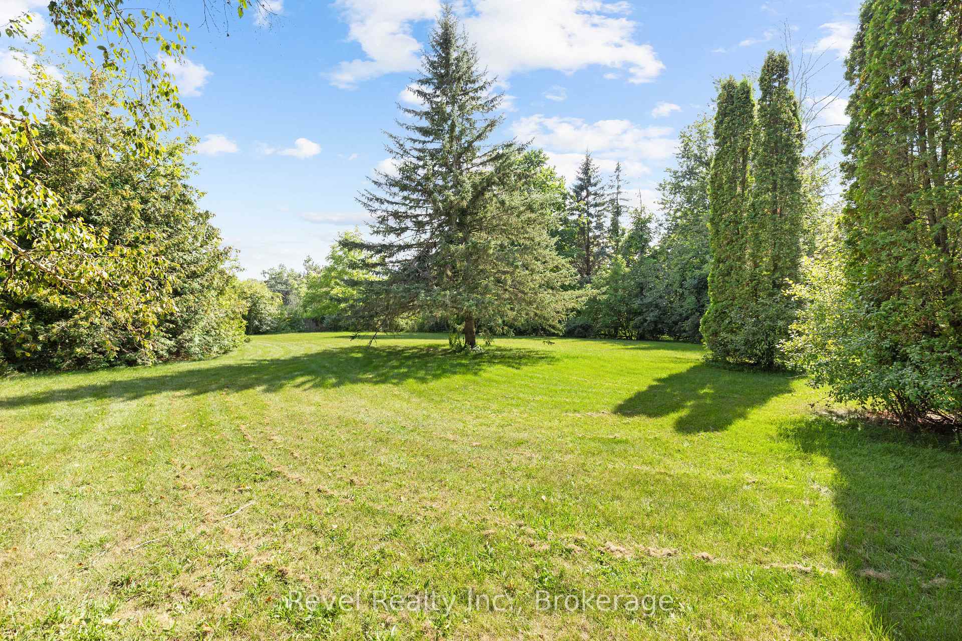 Photo 42 of 745 Crawford Drive, Peterborough, Otonabee Ward 1 — HOMEH