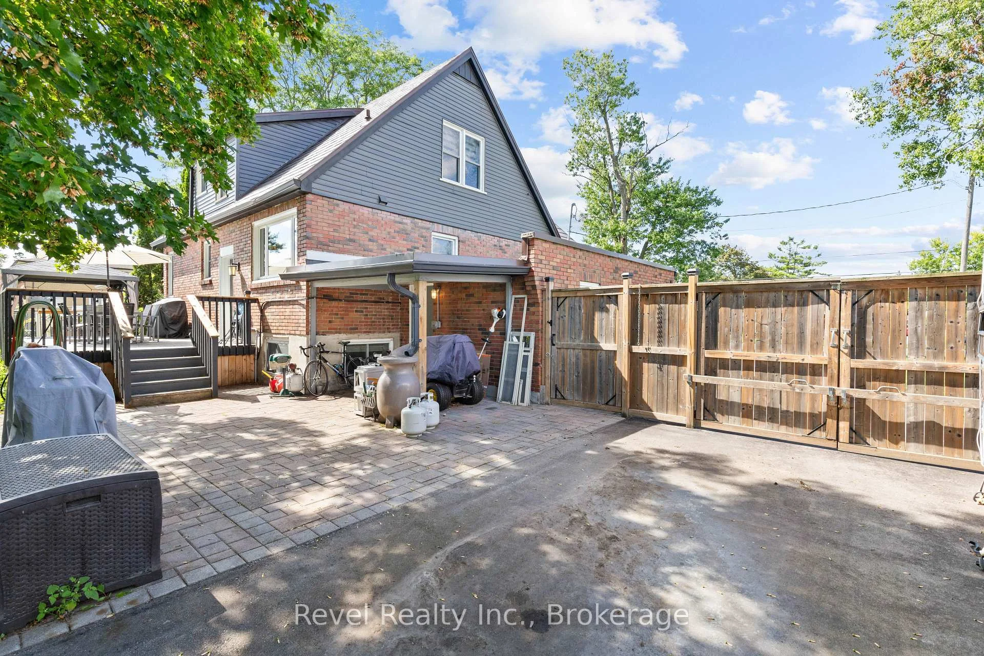 Photo 45 of 745 Crawford Drive, Peterborough, Otonabee Ward 1 — HOMEH