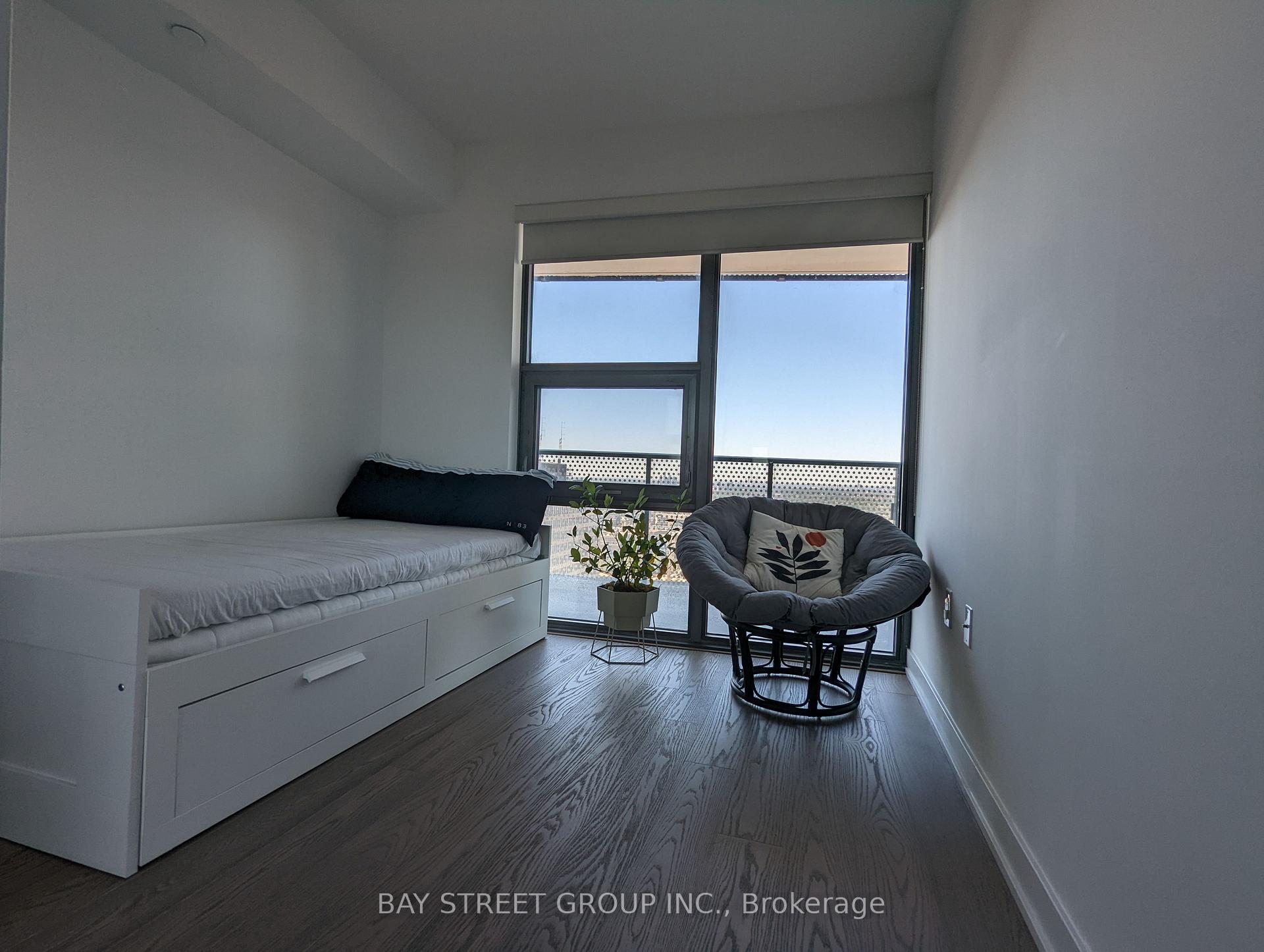 Photo 10 of Unit 3308, 11 Wellesley St W Avenue, Toronto, Bay Street Corridor — HOMEH
