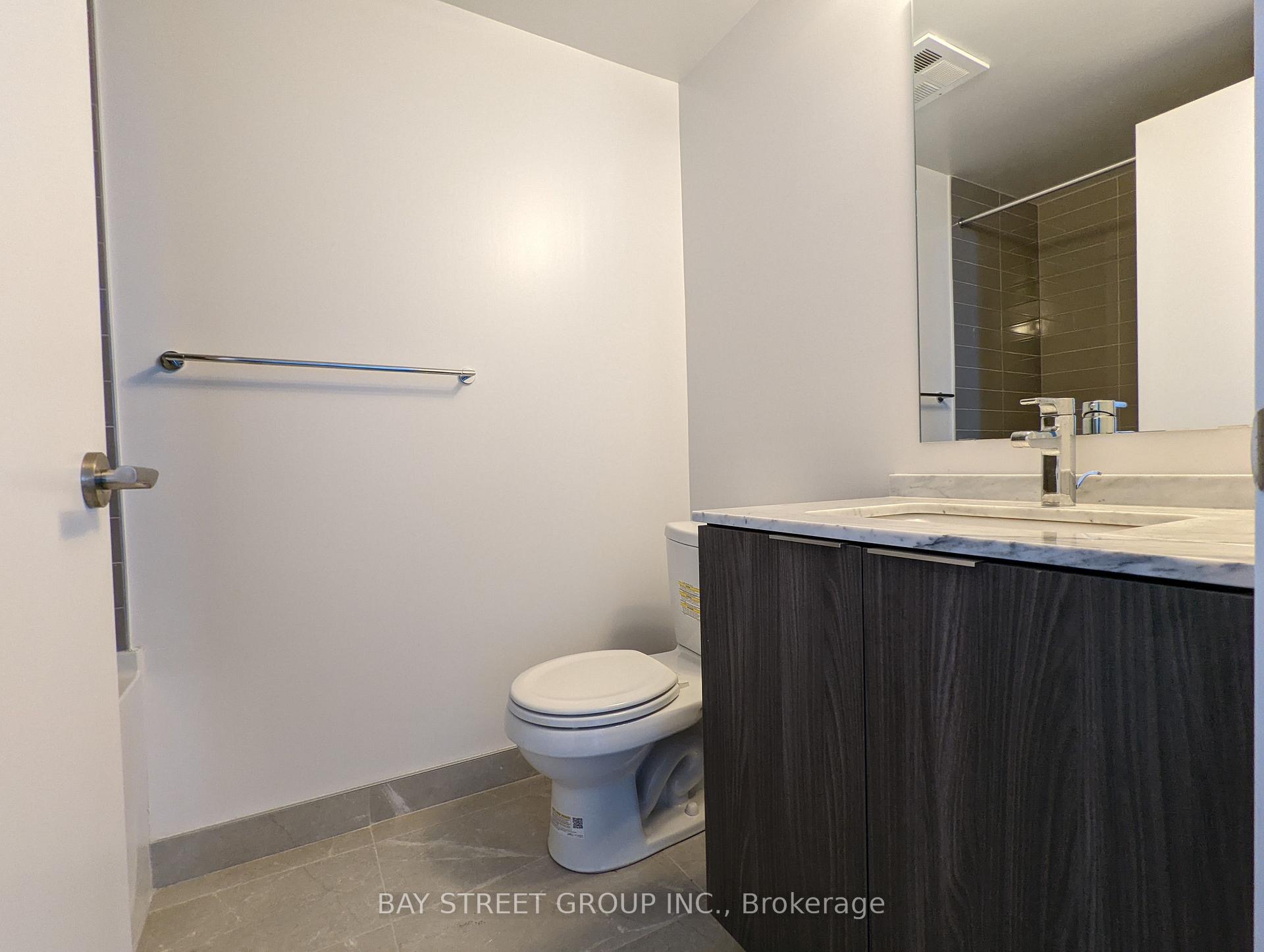 Photo 14 of Unit 3308, 11 Wellesley St W Avenue, Toronto, Bay Street Corridor — HOMEH