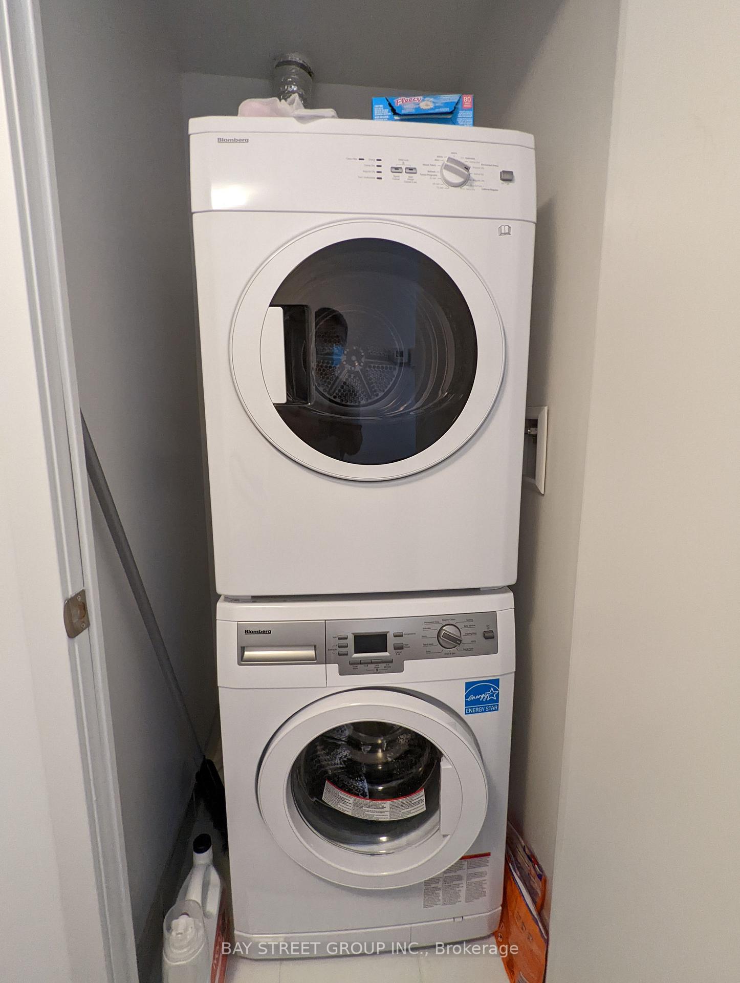 Photo 25 of Unit 3308, 11 Wellesley St W Avenue, Toronto, Bay Street Corridor — HOMEH