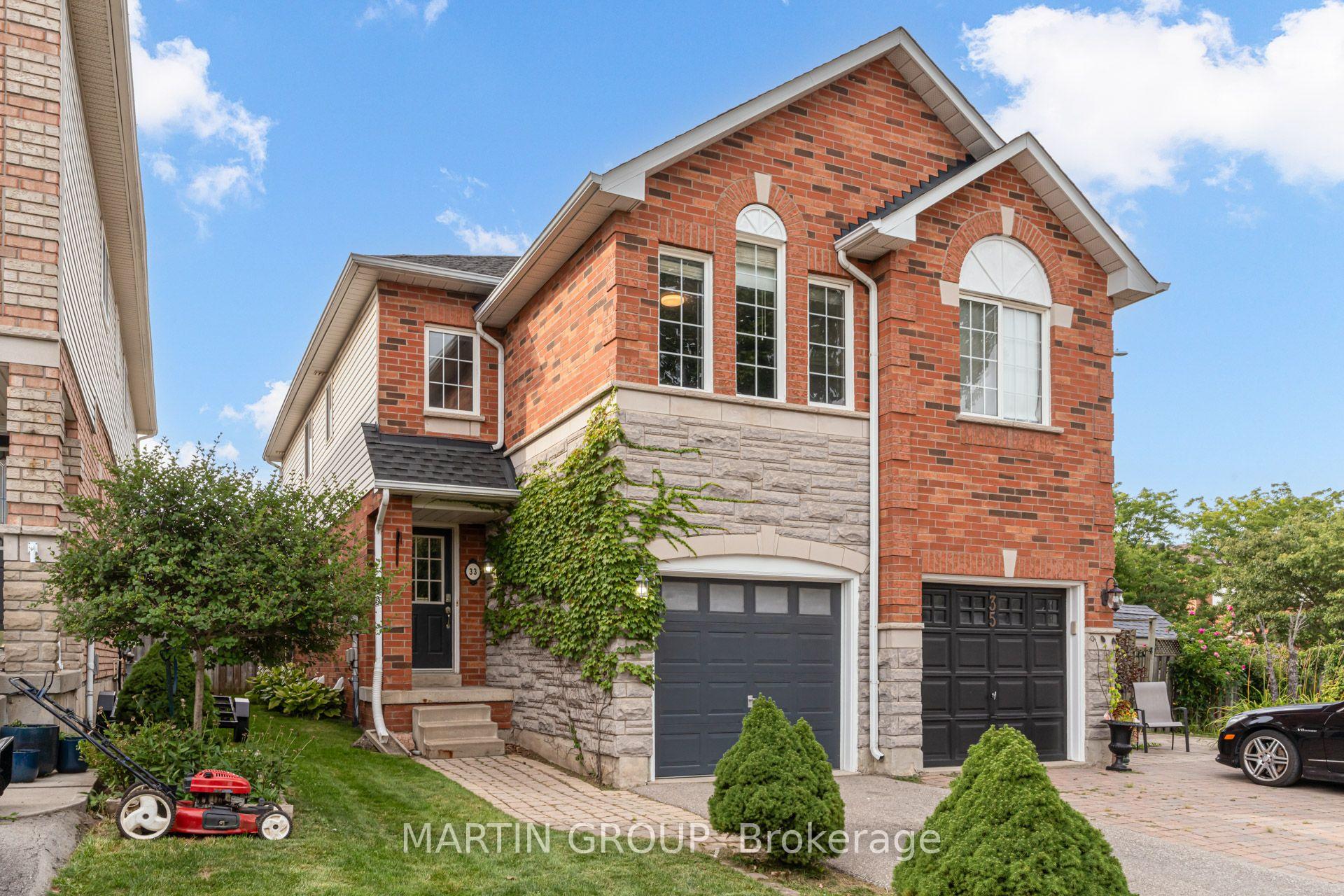 Photo 5 of 33 Slater Court, Hamilton, Waterdown — HOMEH