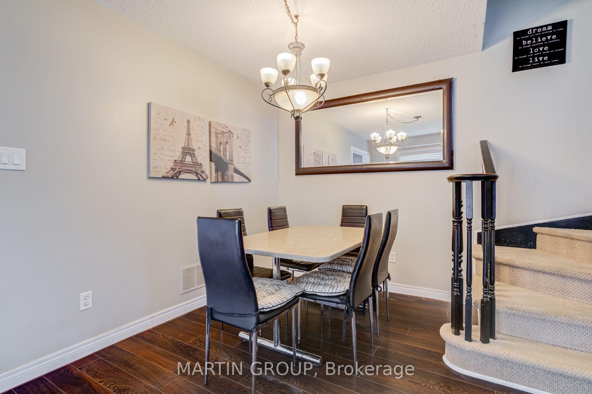 Photo 15 of 33 Slater Court, Hamilton, Waterdown — HOMEH
