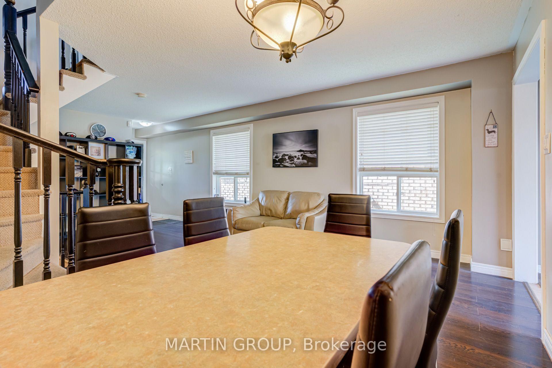 Photo 14 of 33 Slater Court, Hamilton, Waterdown — HOMEH