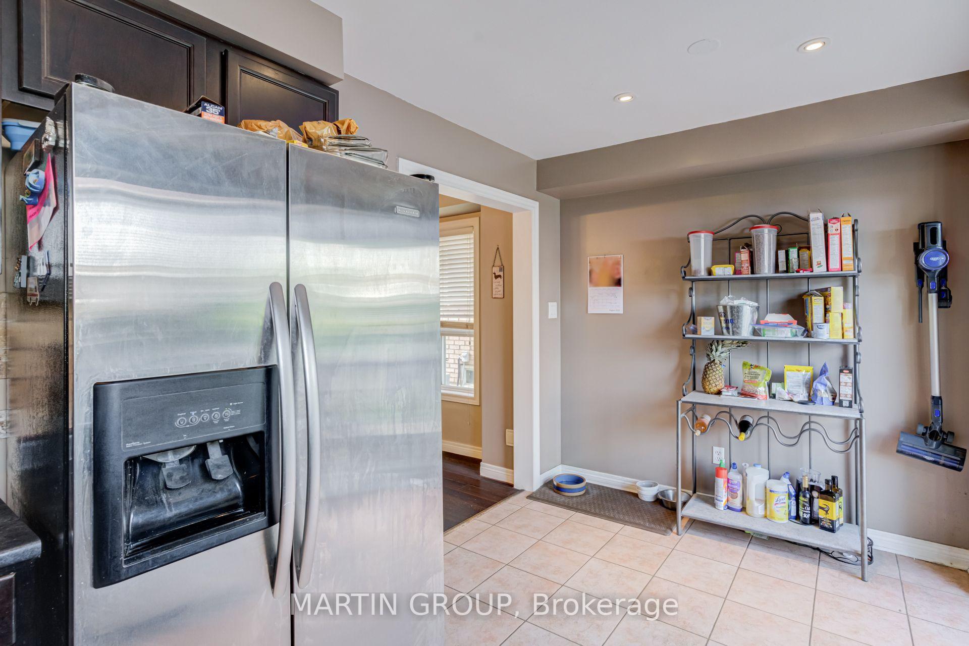 Photo 28 of 33 Slater Court, Hamilton, Waterdown — HOMEH