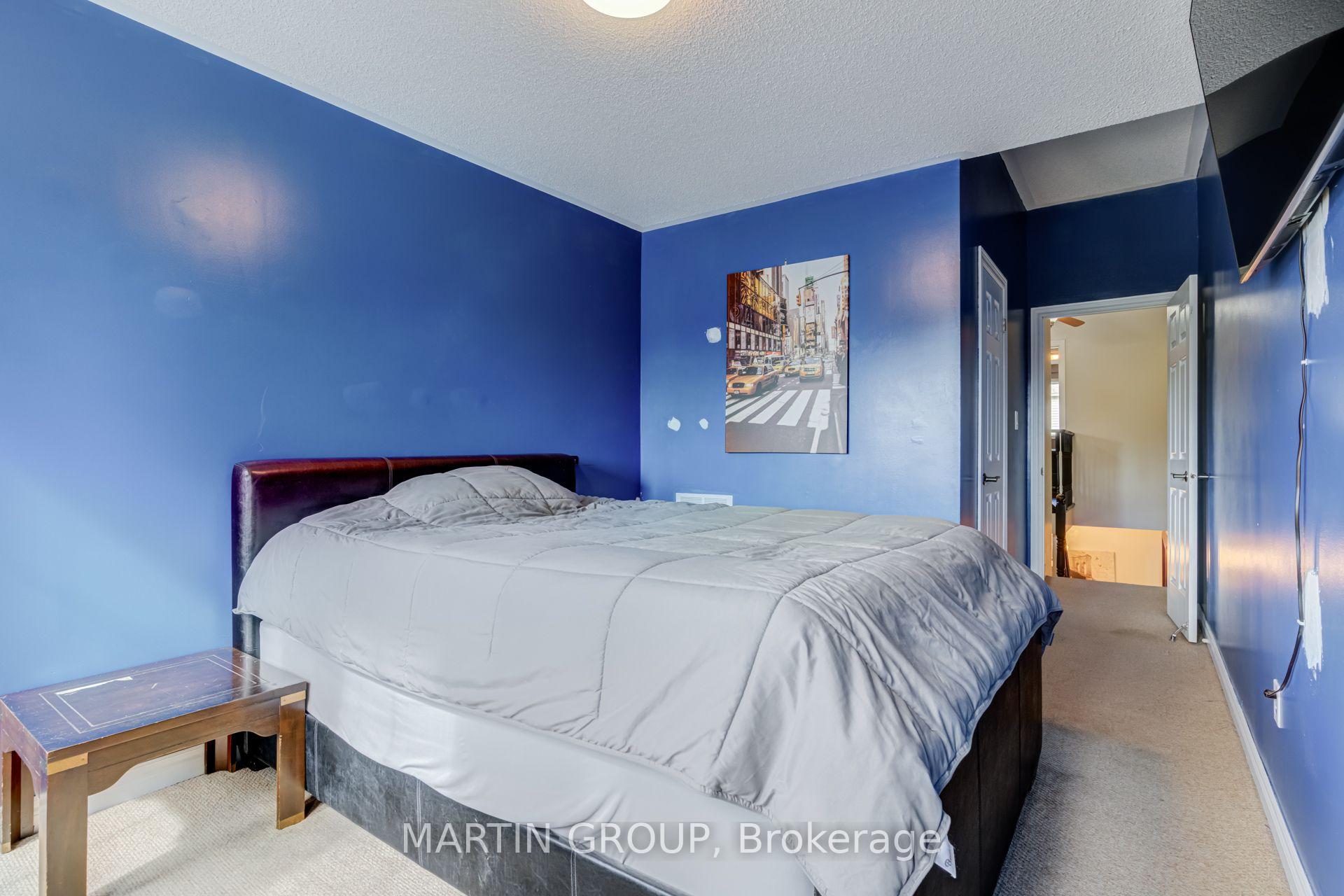 Photo 38 of 33 Slater Court, Hamilton, Waterdown — HOMEH