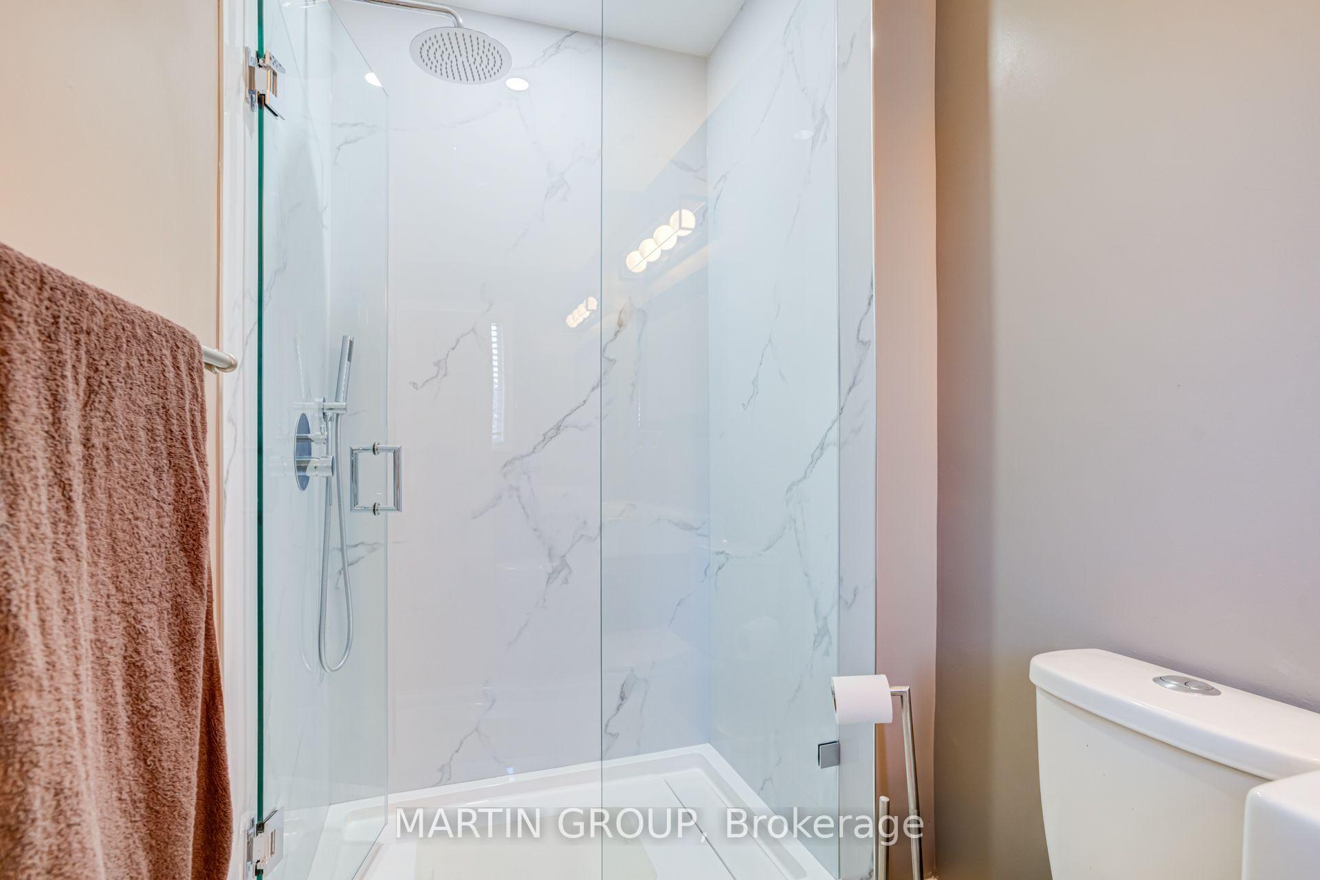 Photo 34 of 33 Slater Court, Hamilton, Waterdown — HOMEH