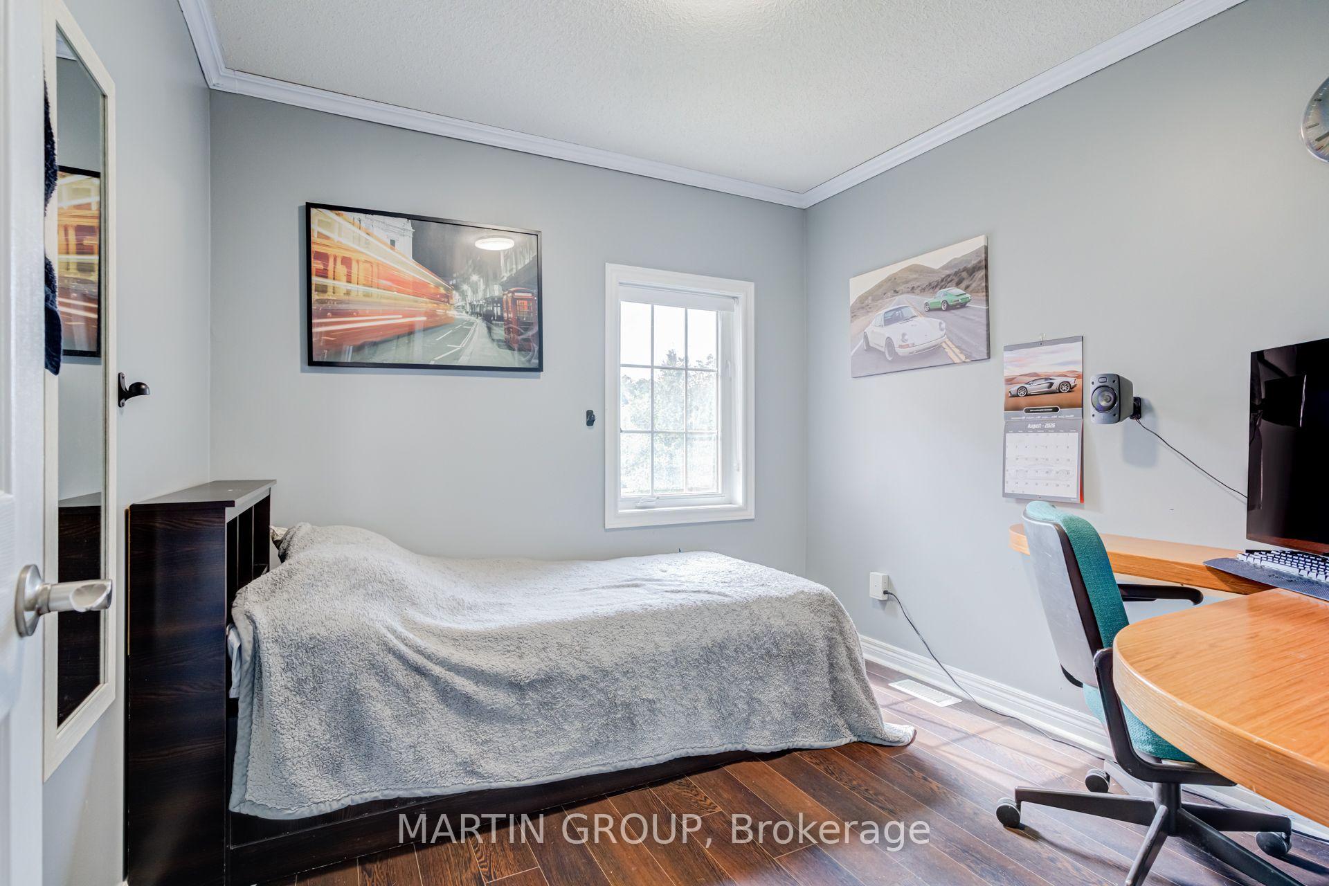 Photo 35 of 33 Slater Court, Hamilton, Waterdown — HOMEH