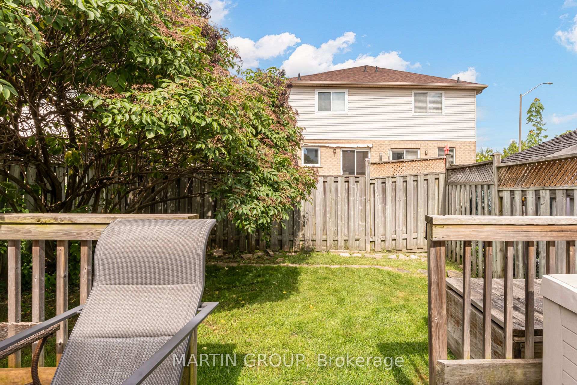 Photo 48 of 33 Slater Court, Hamilton, Waterdown — HOMEH
