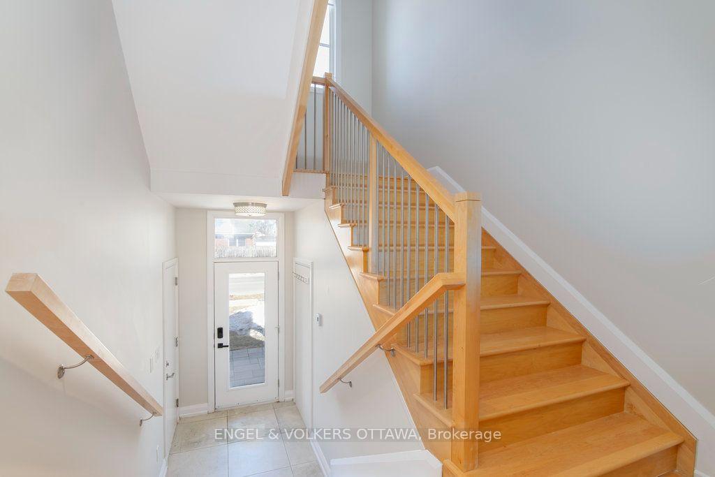 Photo 4 of 1288A Kilborn Avenue, Ottawa, Alta Vista — HOMEH