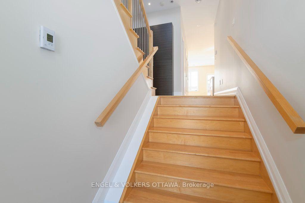 Photo 5 of 1288A Kilborn Avenue, Ottawa, Alta Vista — HOMEH