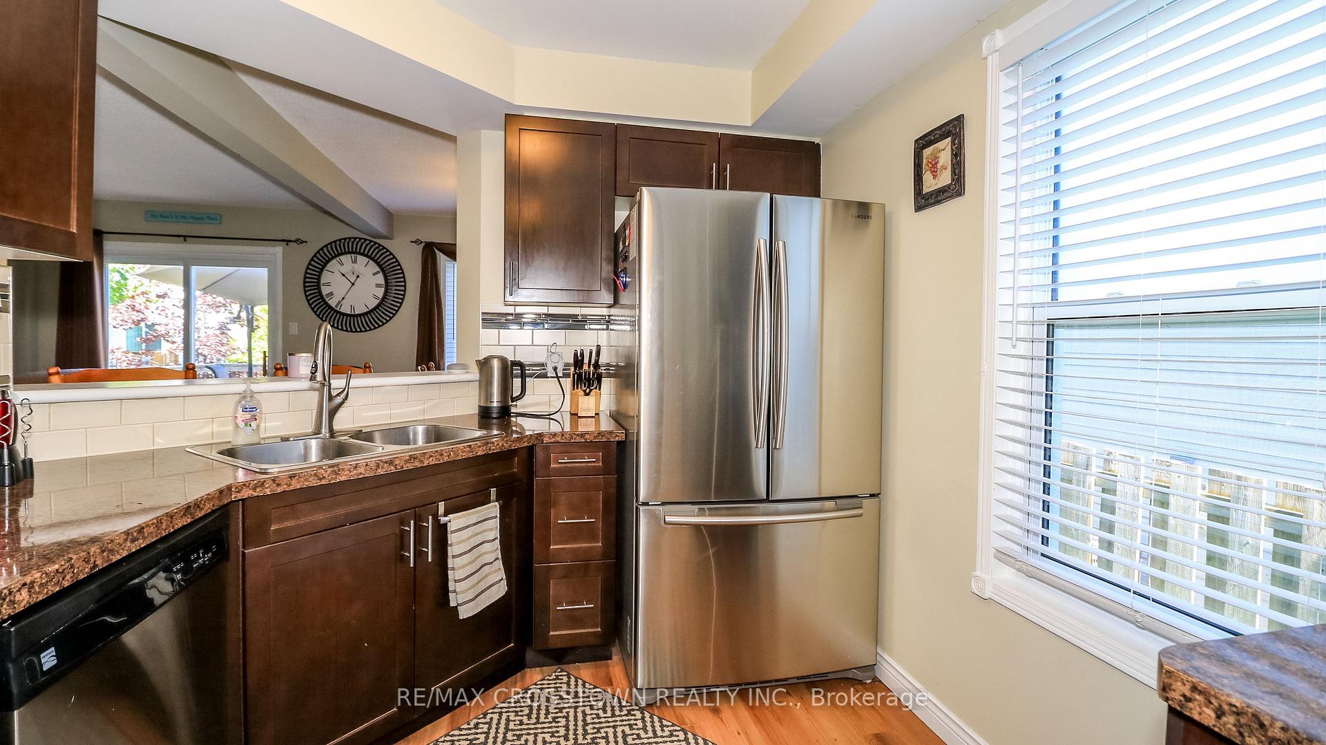 Photo 6 of 67 Donald Crescent, Wasaga Beach — HOMEH