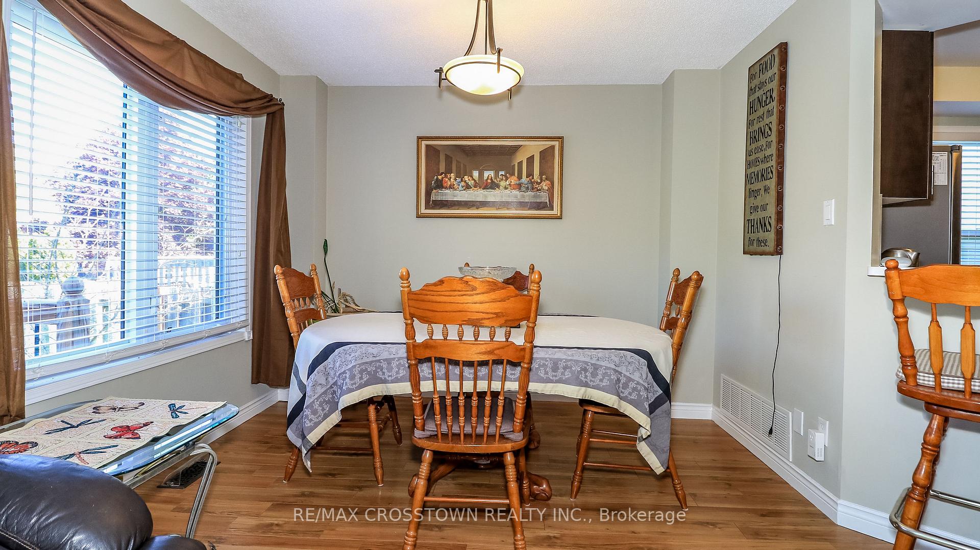 Photo 11 of 67 Donald Crescent, Wasaga Beach — HOMEH