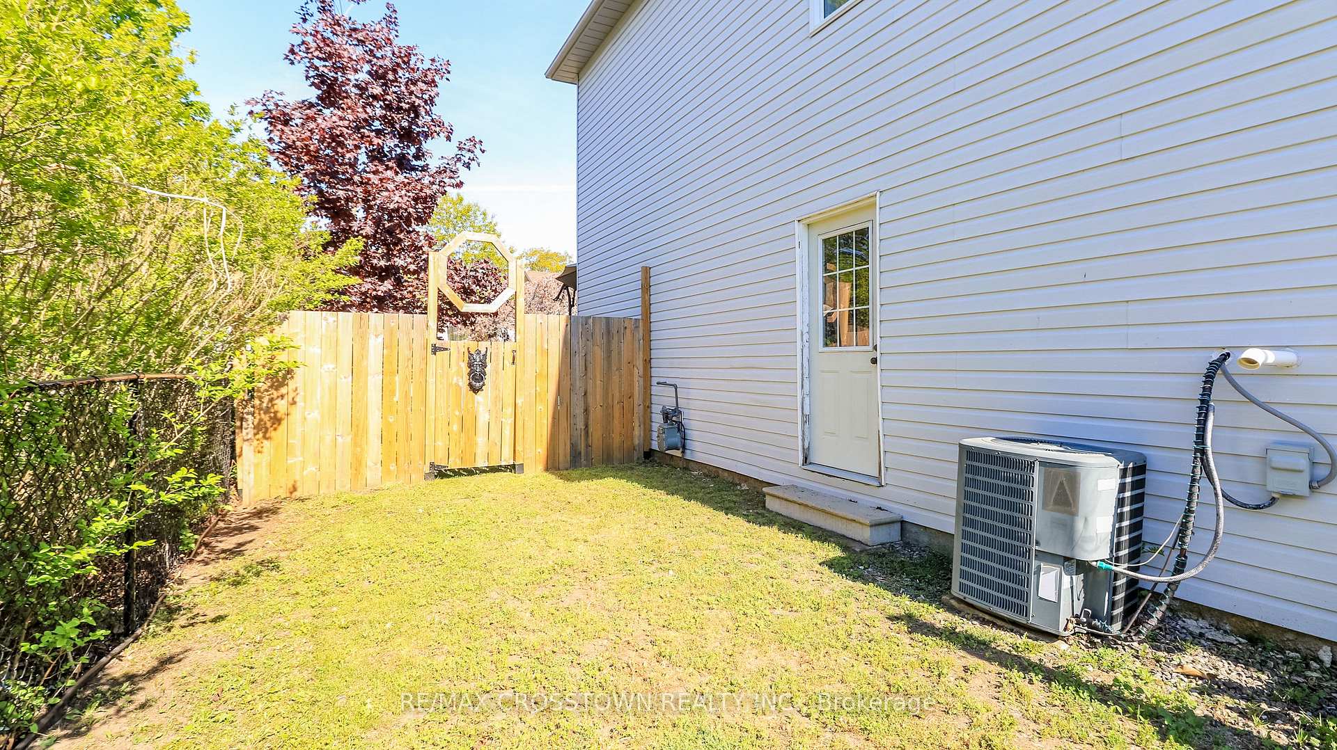 Photo 27 of 67 Donald Crescent, Wasaga Beach — HOMEH