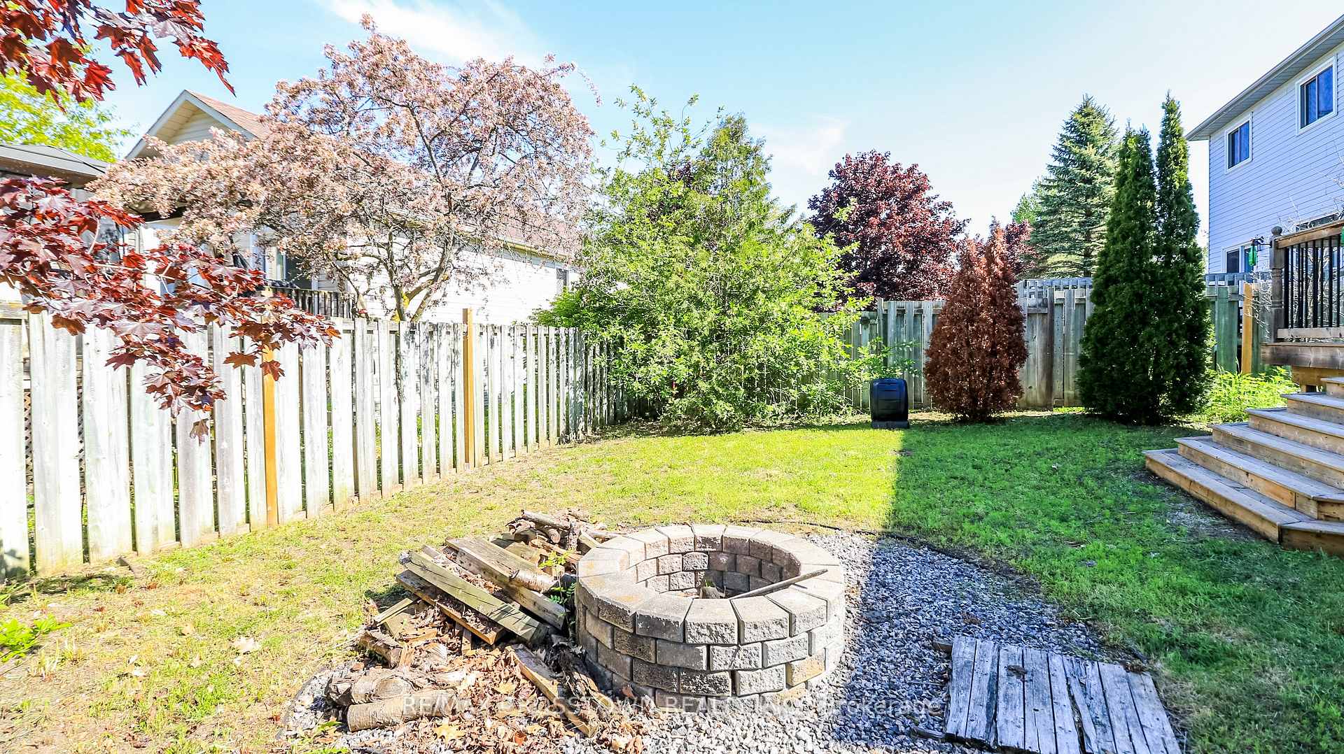 Photo 33 of 67 Donald Crescent, Wasaga Beach — HOMEH