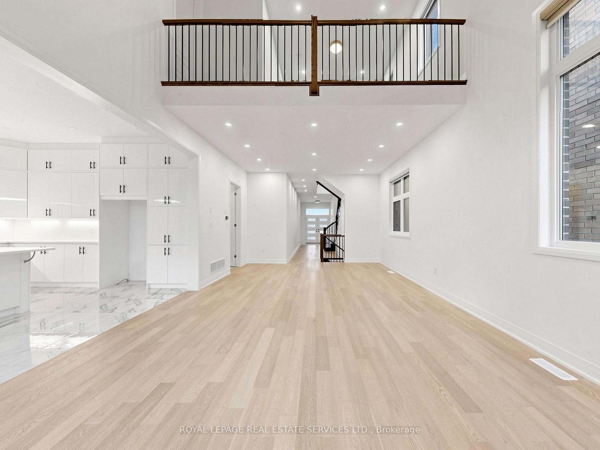 Photo 9 of 1340 Aymond Crescent, Oakville, Joshua Meadows — HOMEH