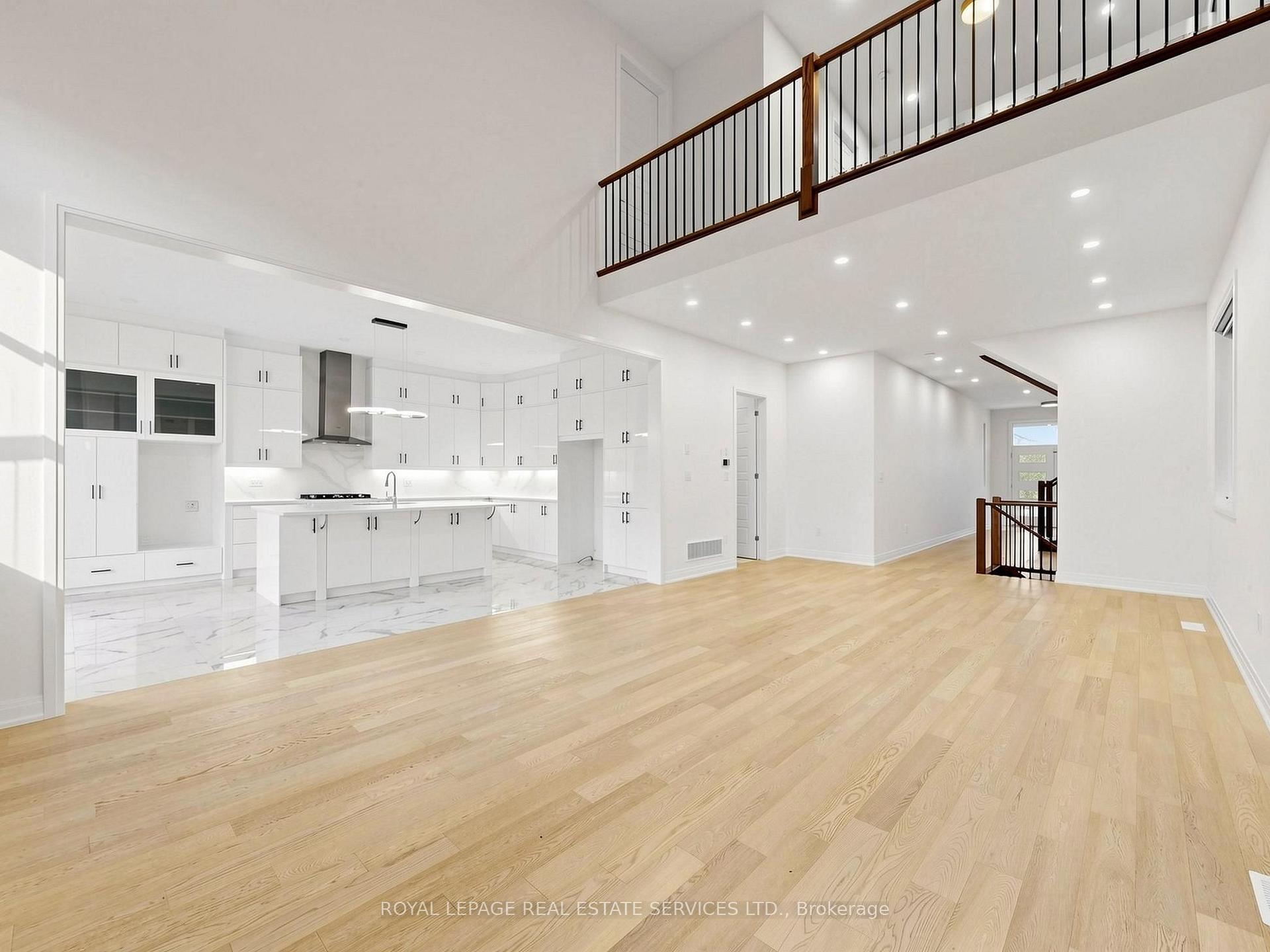 Photo 13 of 1340 Aymond Crescent, Oakville, Joshua Meadows — HOMEH