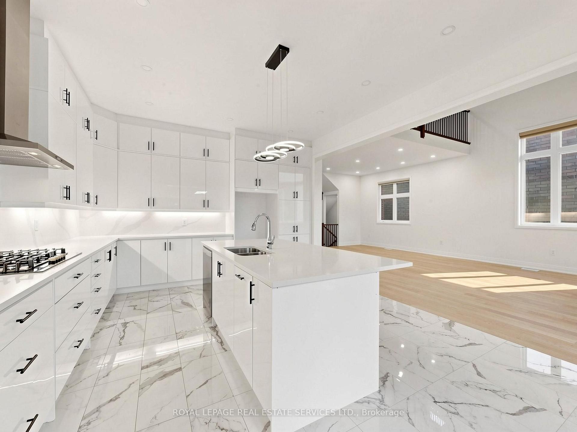 Photo 14 of 1340 Aymond Crescent, Oakville, Joshua Meadows — HOMEH