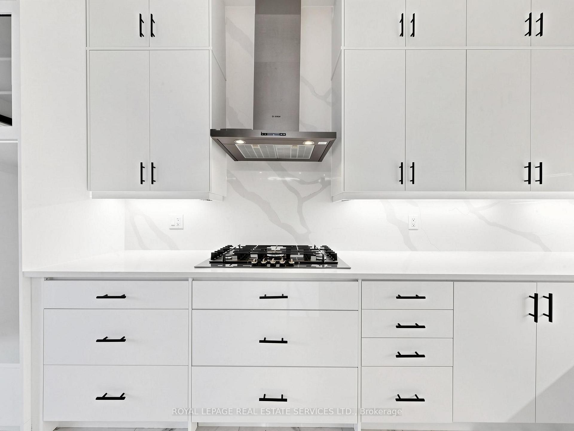 Photo 16 of 1340 Aymond Crescent, Oakville, Joshua Meadows — HOMEH