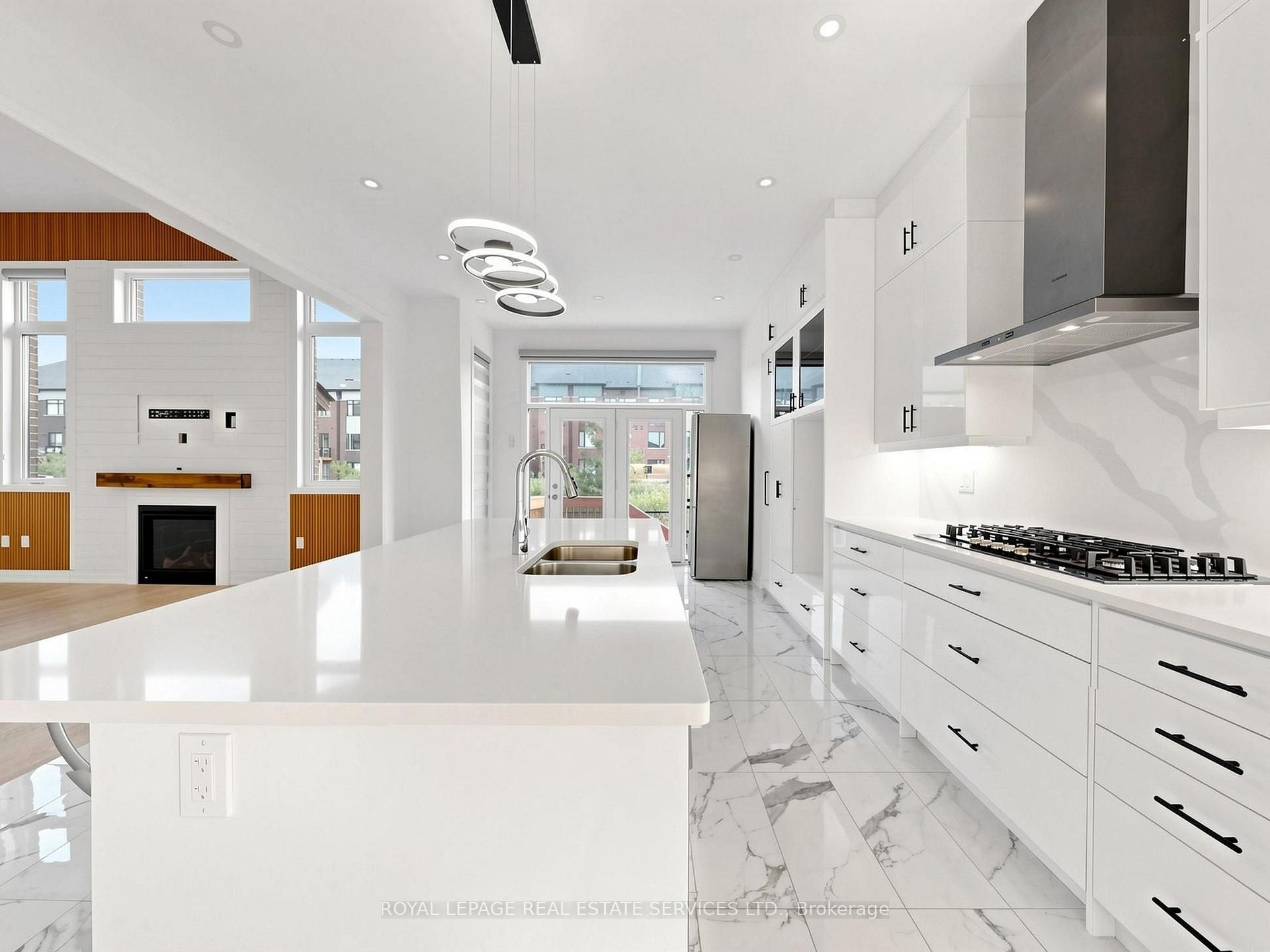 Photo 17 of 1340 Aymond Crescent, Oakville, Joshua Meadows — HOMEH