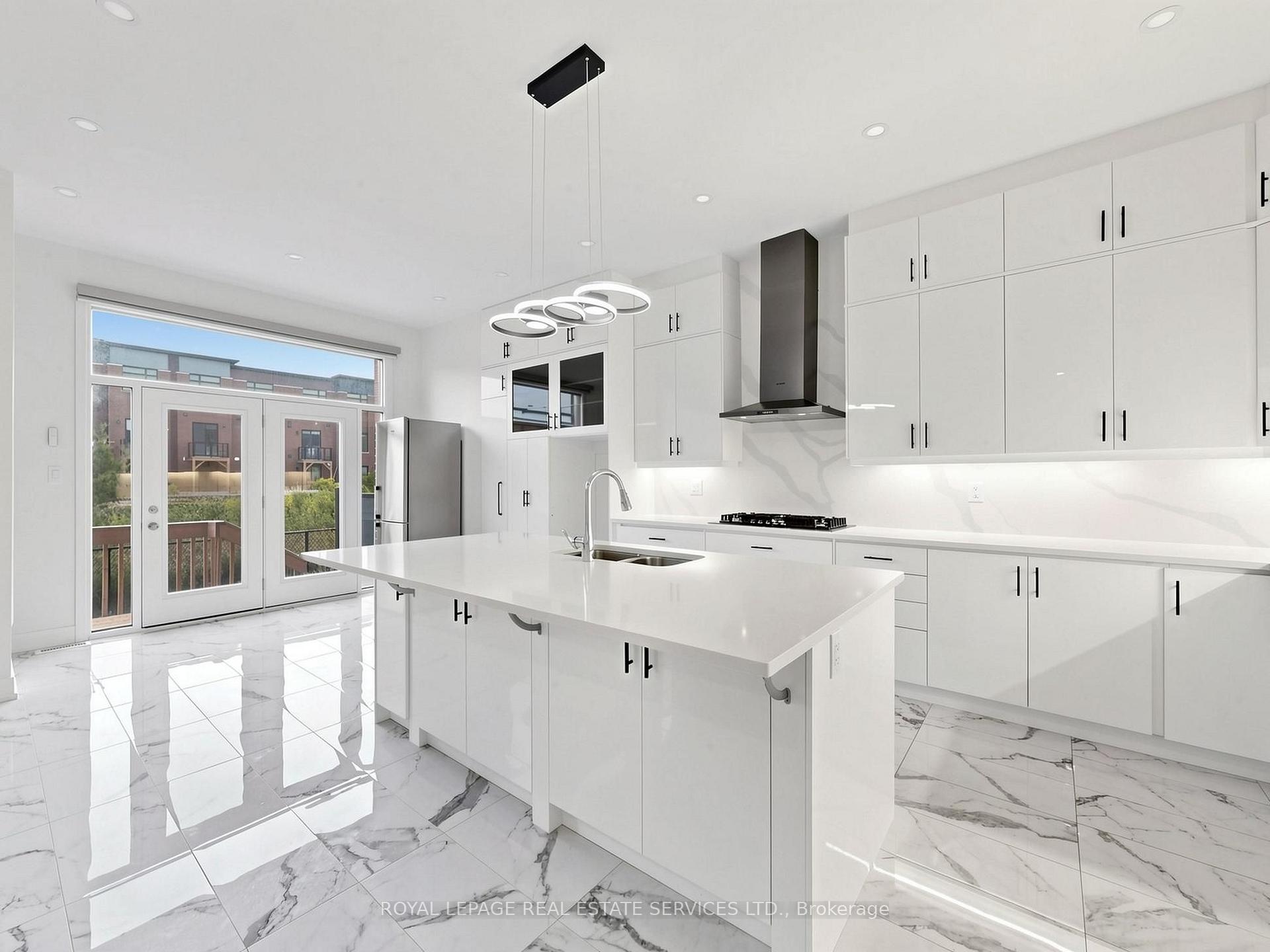 Photo 18 of 1340 Aymond Crescent, Oakville, Joshua Meadows — HOMEH