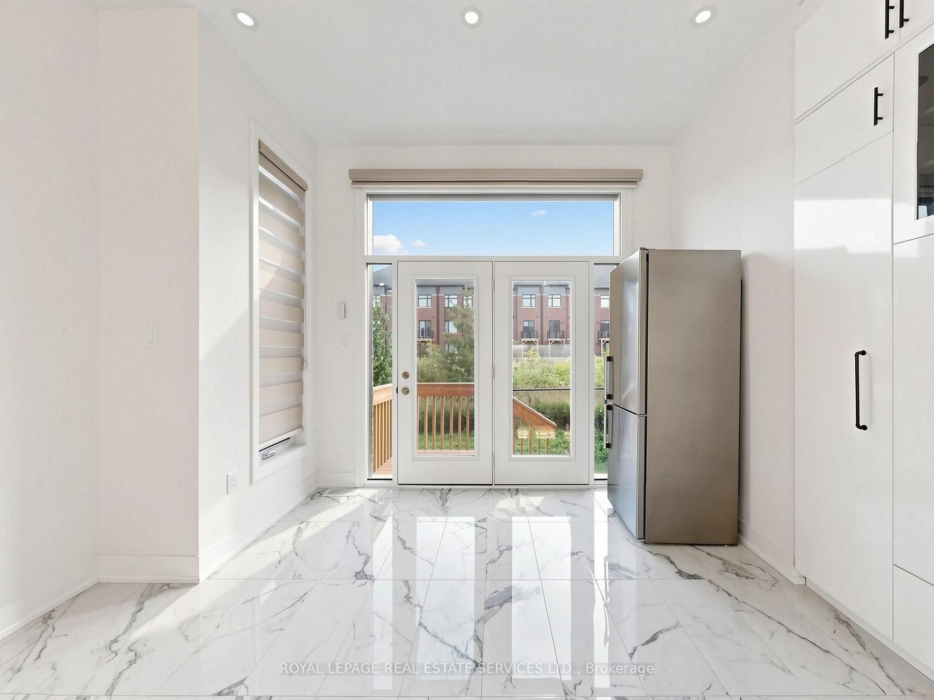 Photo 19 of 1340 Aymond Crescent, Oakville, Joshua Meadows — HOMEH