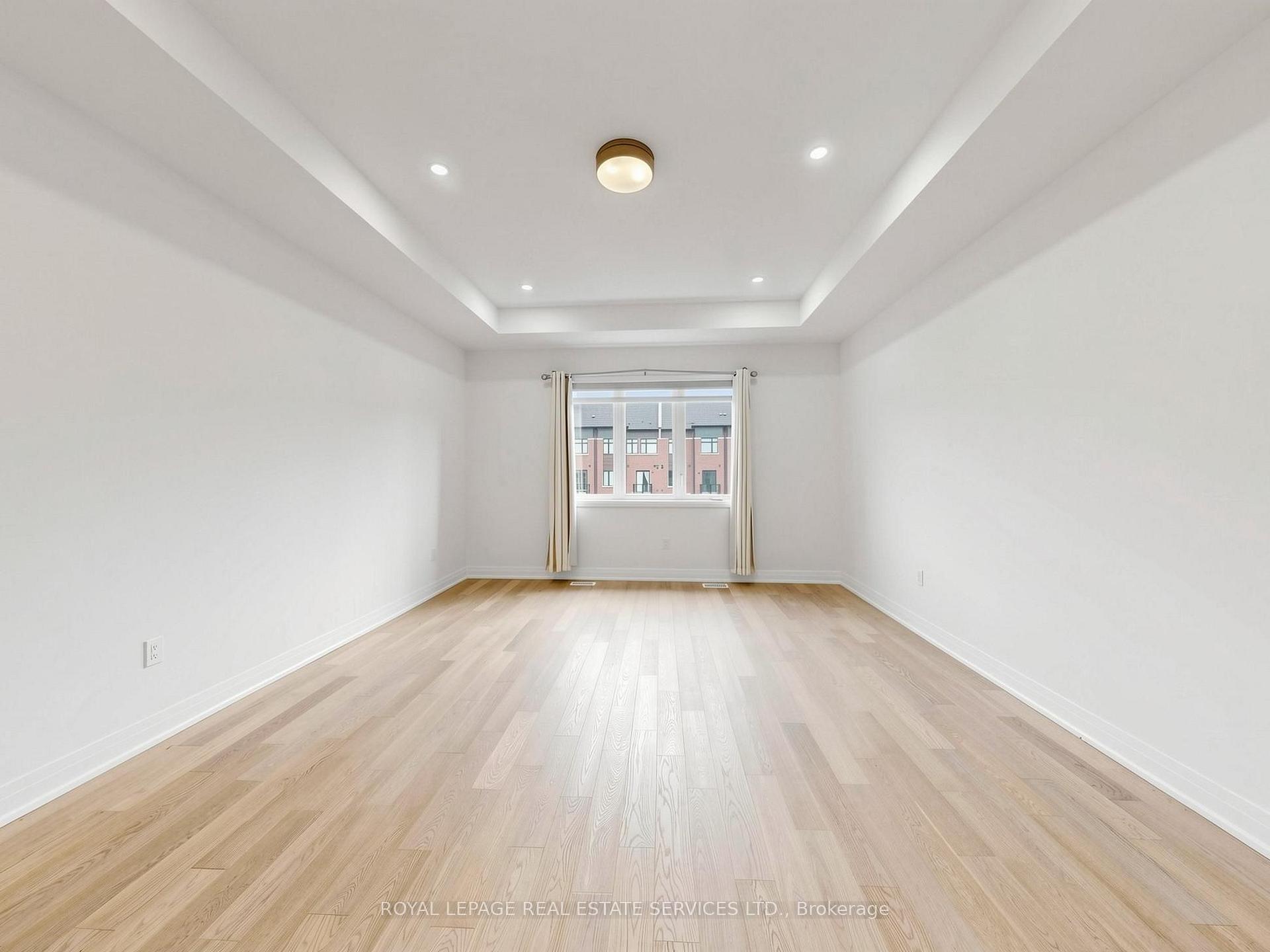Photo 25 of 1340 Aymond Crescent, Oakville, Joshua Meadows — HOMEH