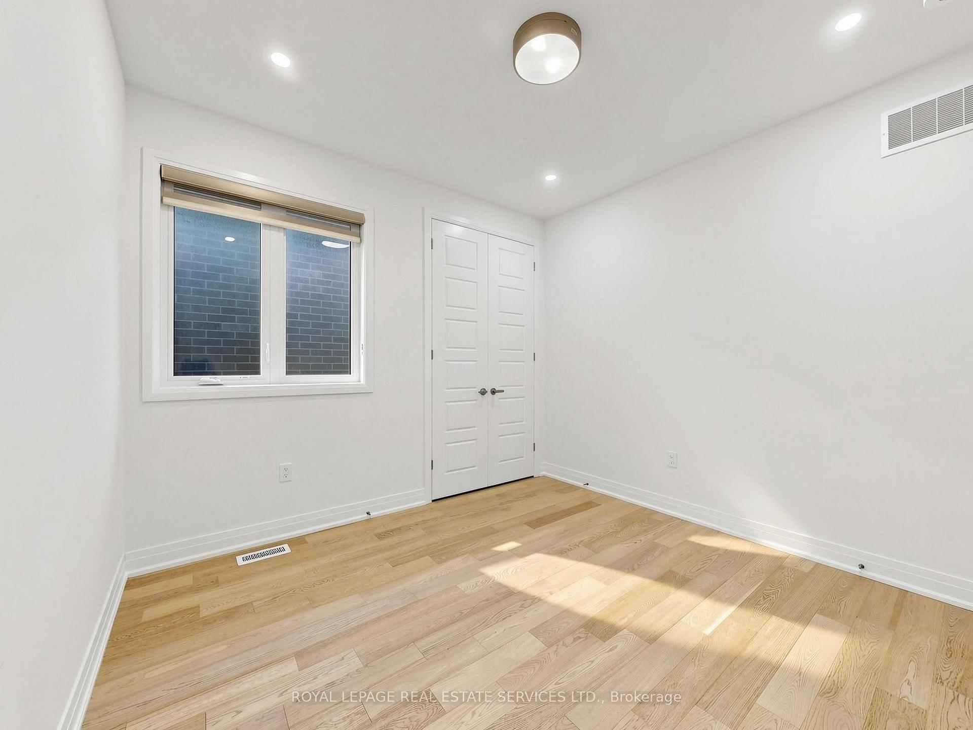 Photo 30 of 1340 Aymond Crescent, Oakville, Joshua Meadows — HOMEH