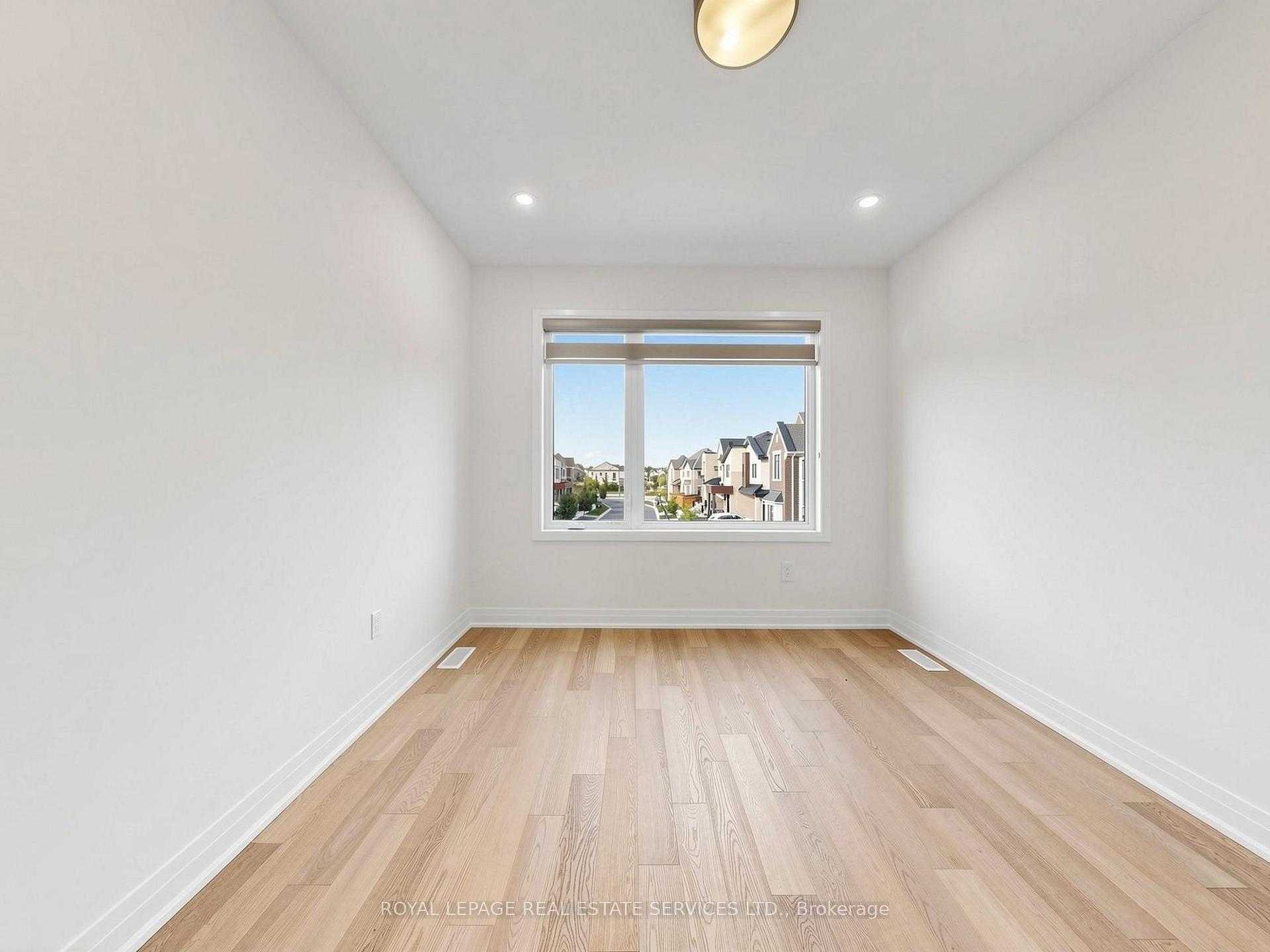 Photo 33 of 1340 Aymond Crescent, Oakville, Joshua Meadows — HOMEH
