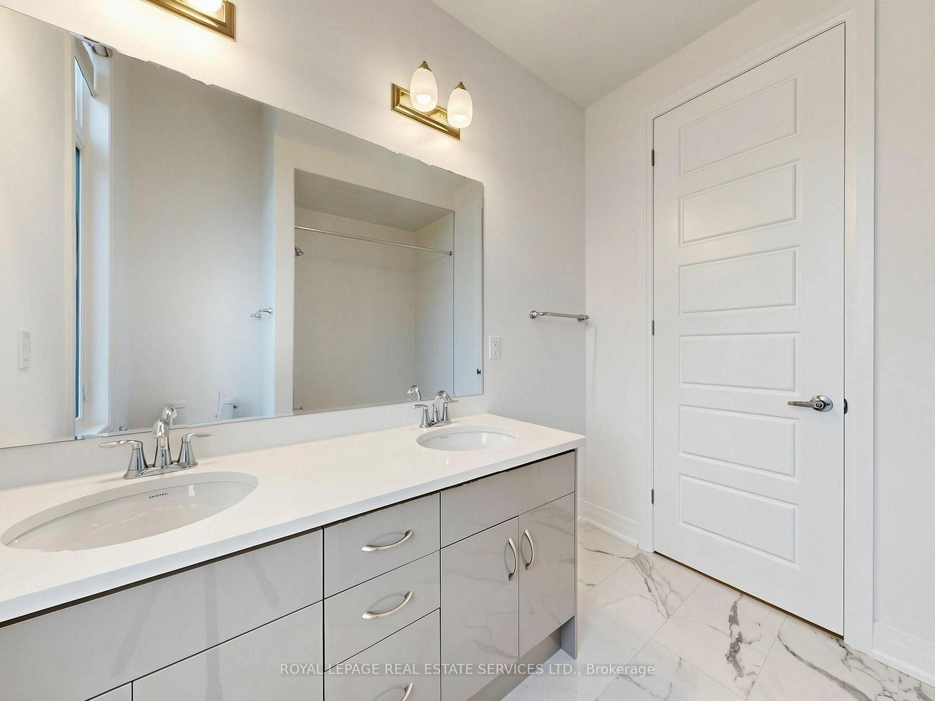 Photo 34 of 1340 Aymond Crescent, Oakville, Joshua Meadows — HOMEH