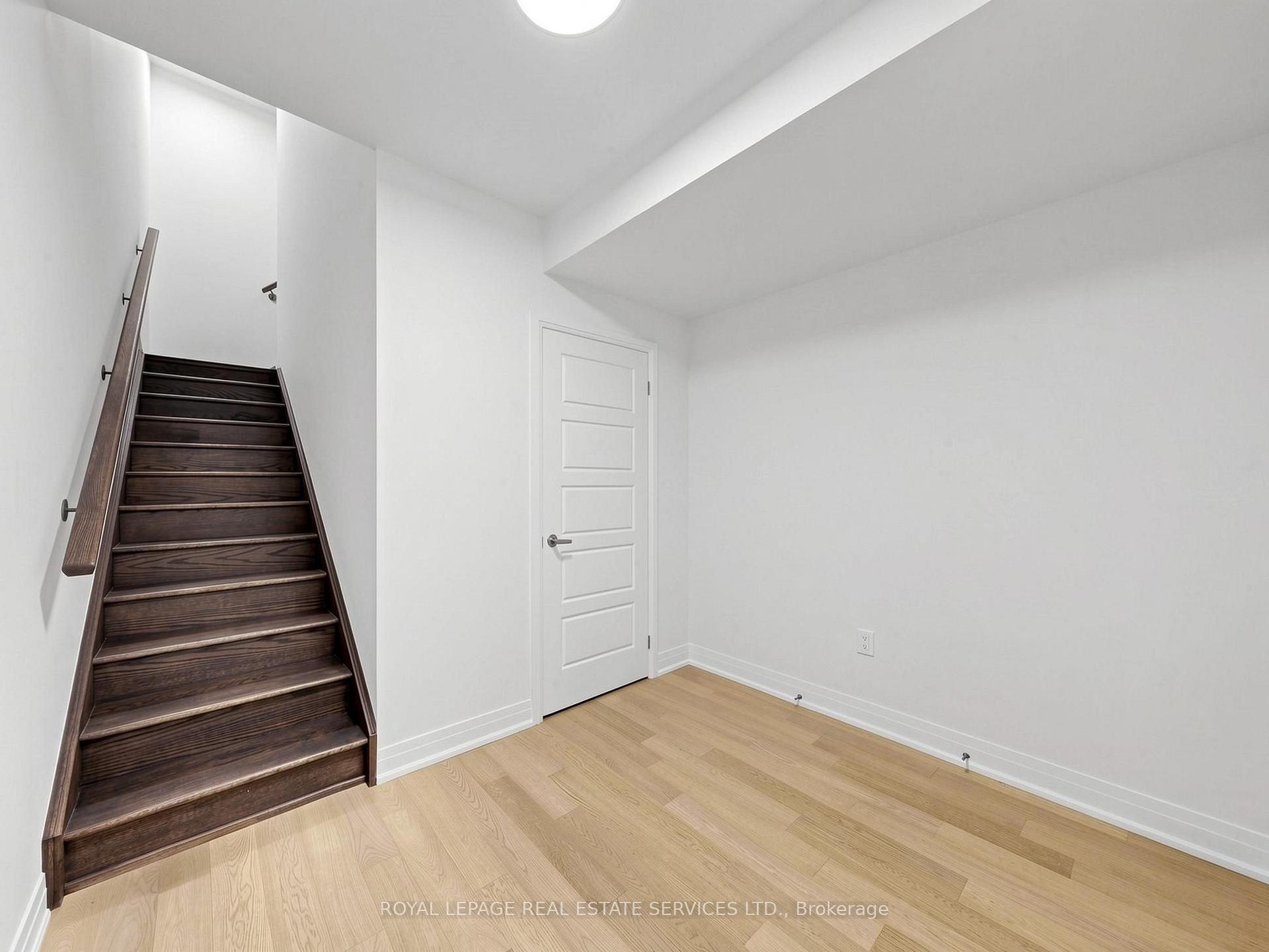 Photo 38 of 1340 Aymond Crescent, Oakville, Joshua Meadows — HOMEH