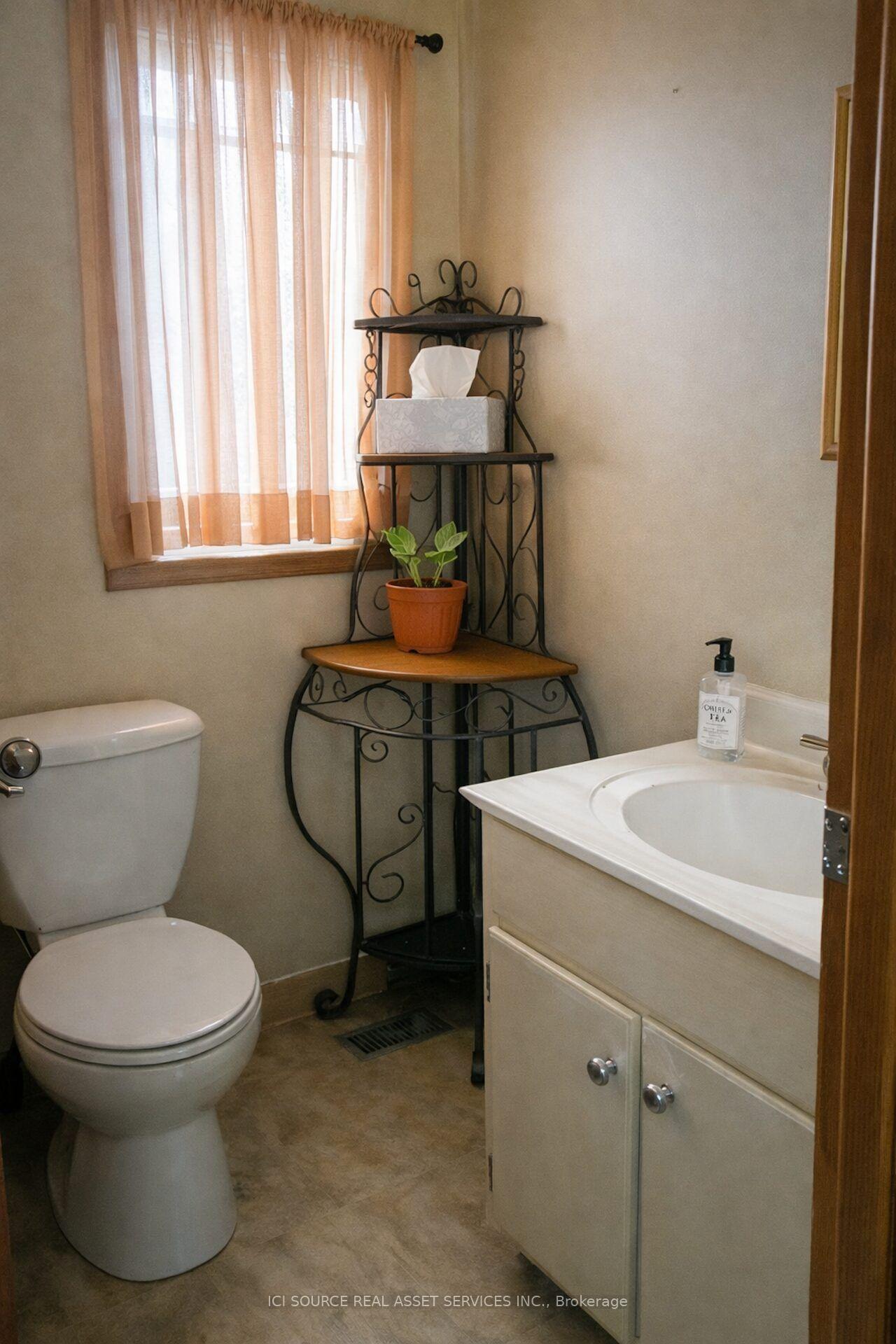 Photo 19 of 6774 Riverview Line, Chatham-Kent, Chatham — HOMEH