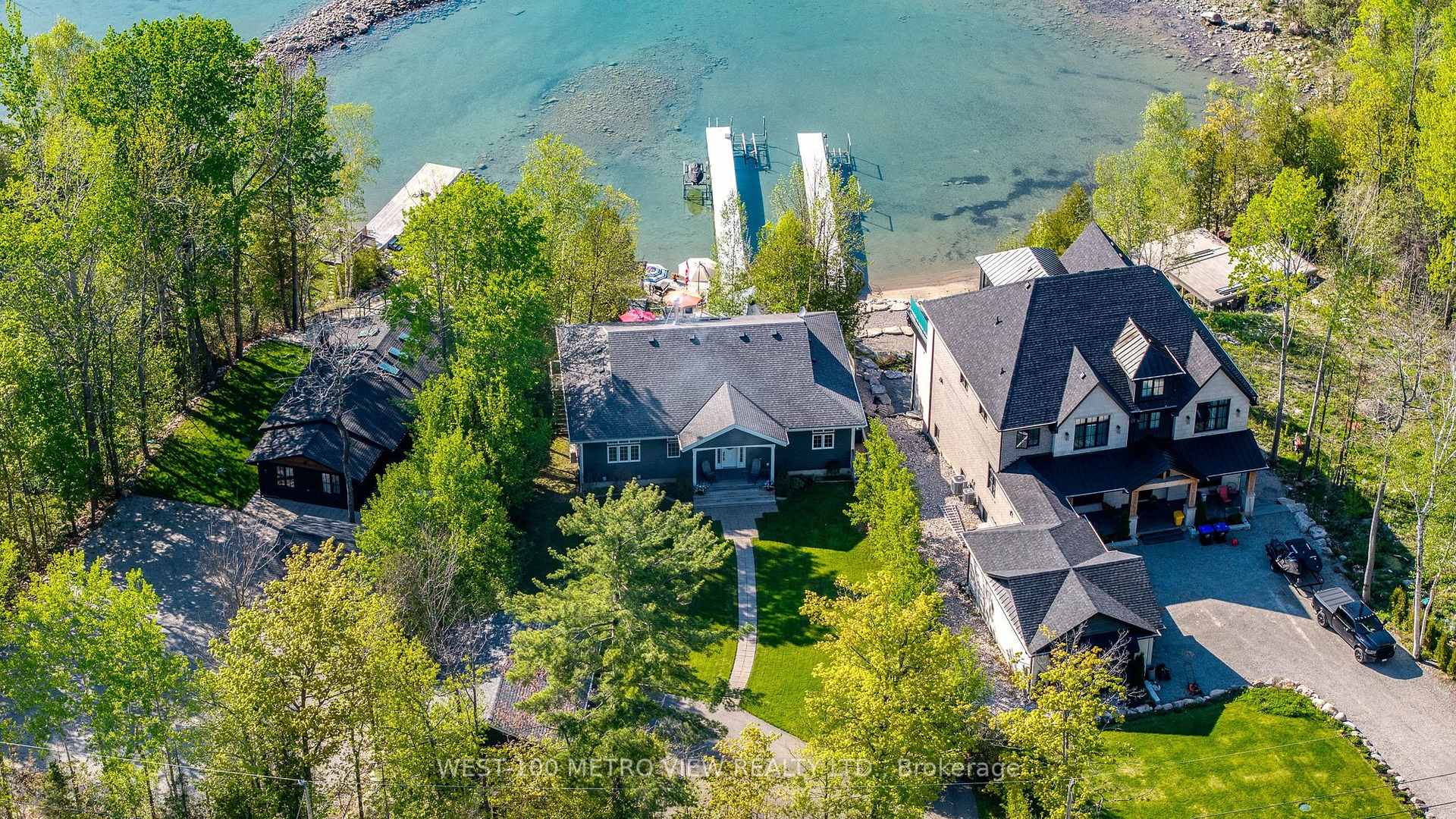 Photo 4 of 458 Silver Birch Drive, Tiny, Rural Tiny — HOMEH