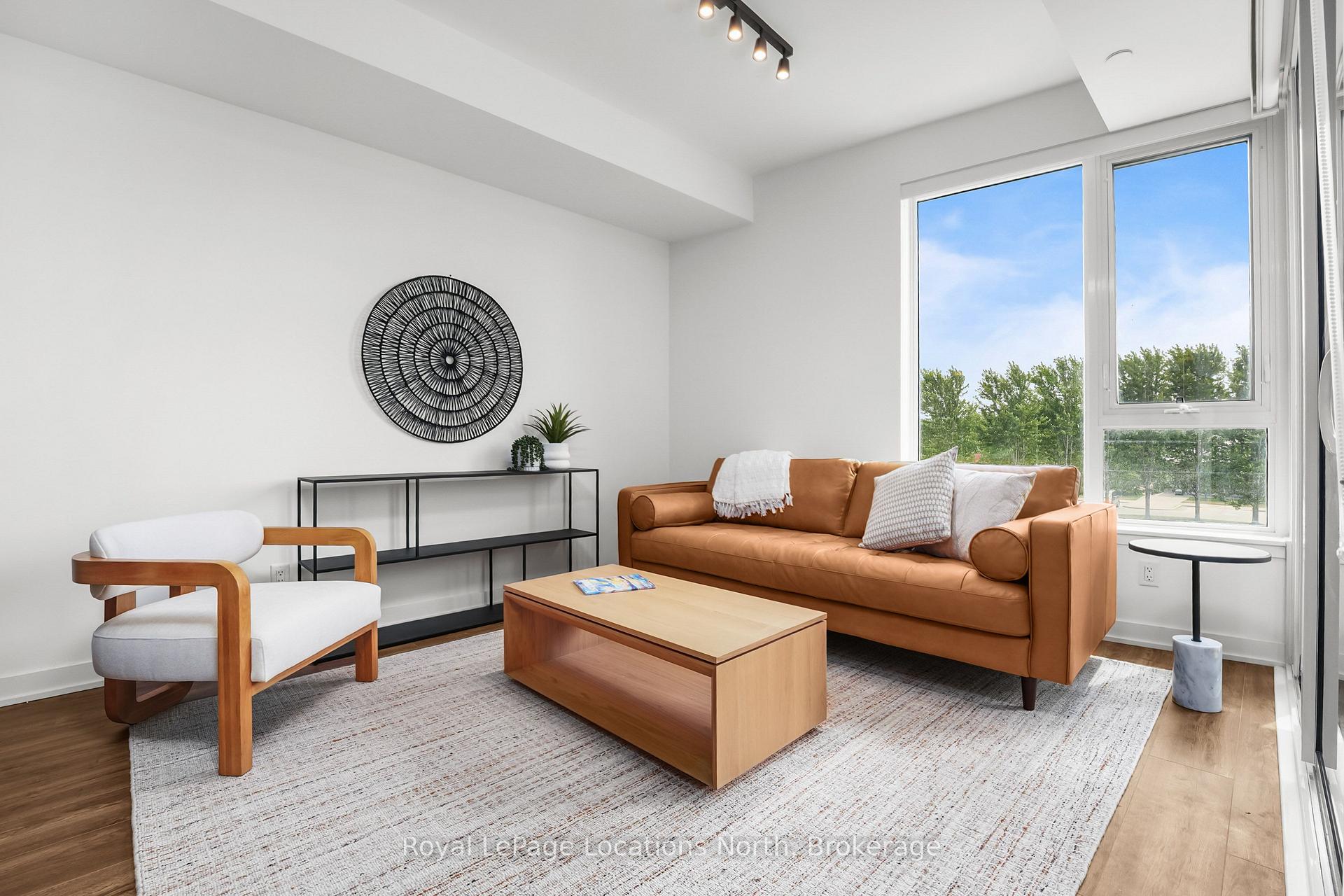 Photo 5 of 31 Huron, Unit 208 Street, Collingwood — HOMEH