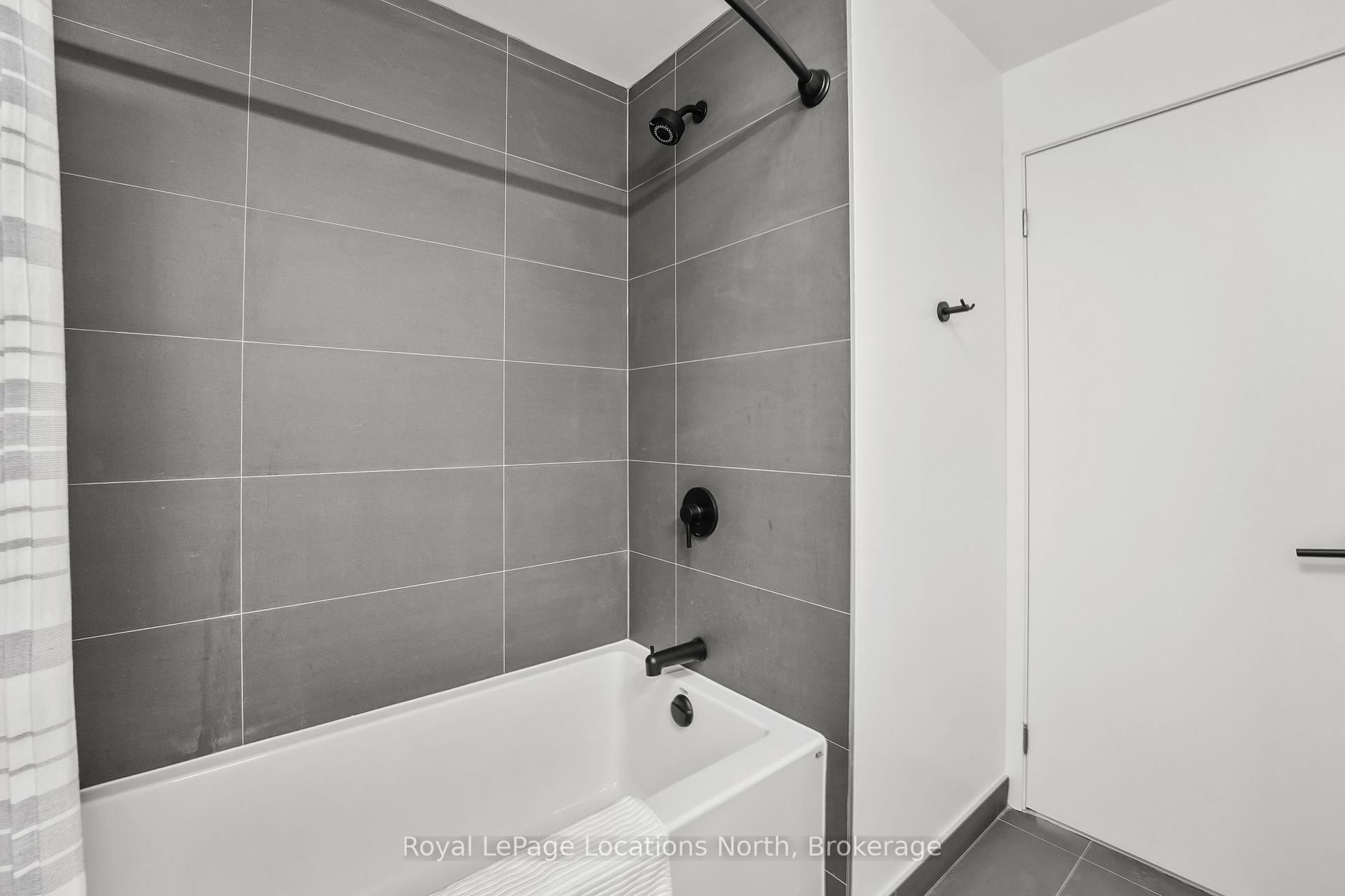 Photo 12 of 31 Huron, Unit 208 Street, Collingwood — HOMEH