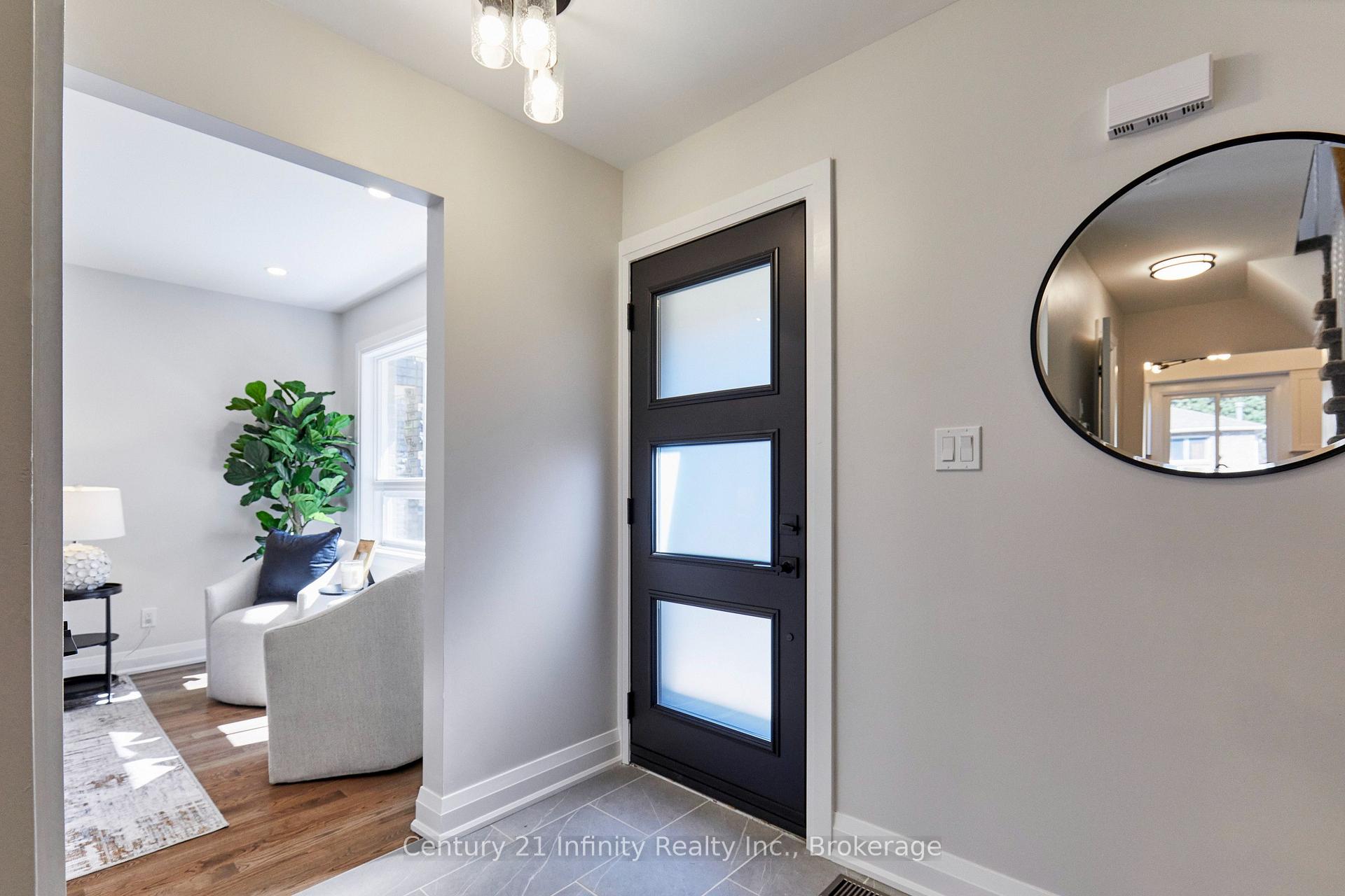 Photo 5 of 113 Daniels Crescent, Ajax, Central West — HOMEH