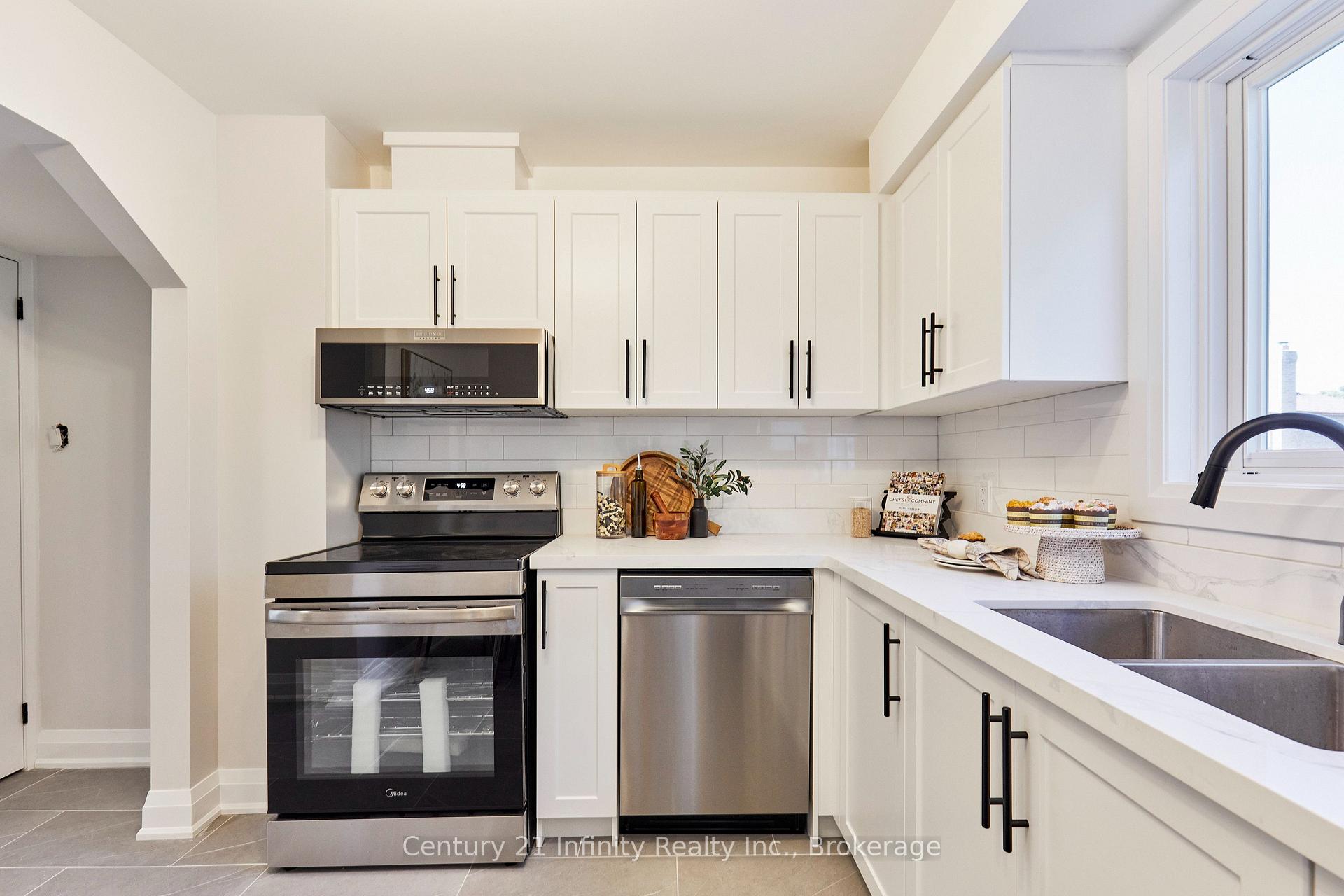 Photo 19 of 113 Daniels Crescent, Ajax, Central West — HOMEH
