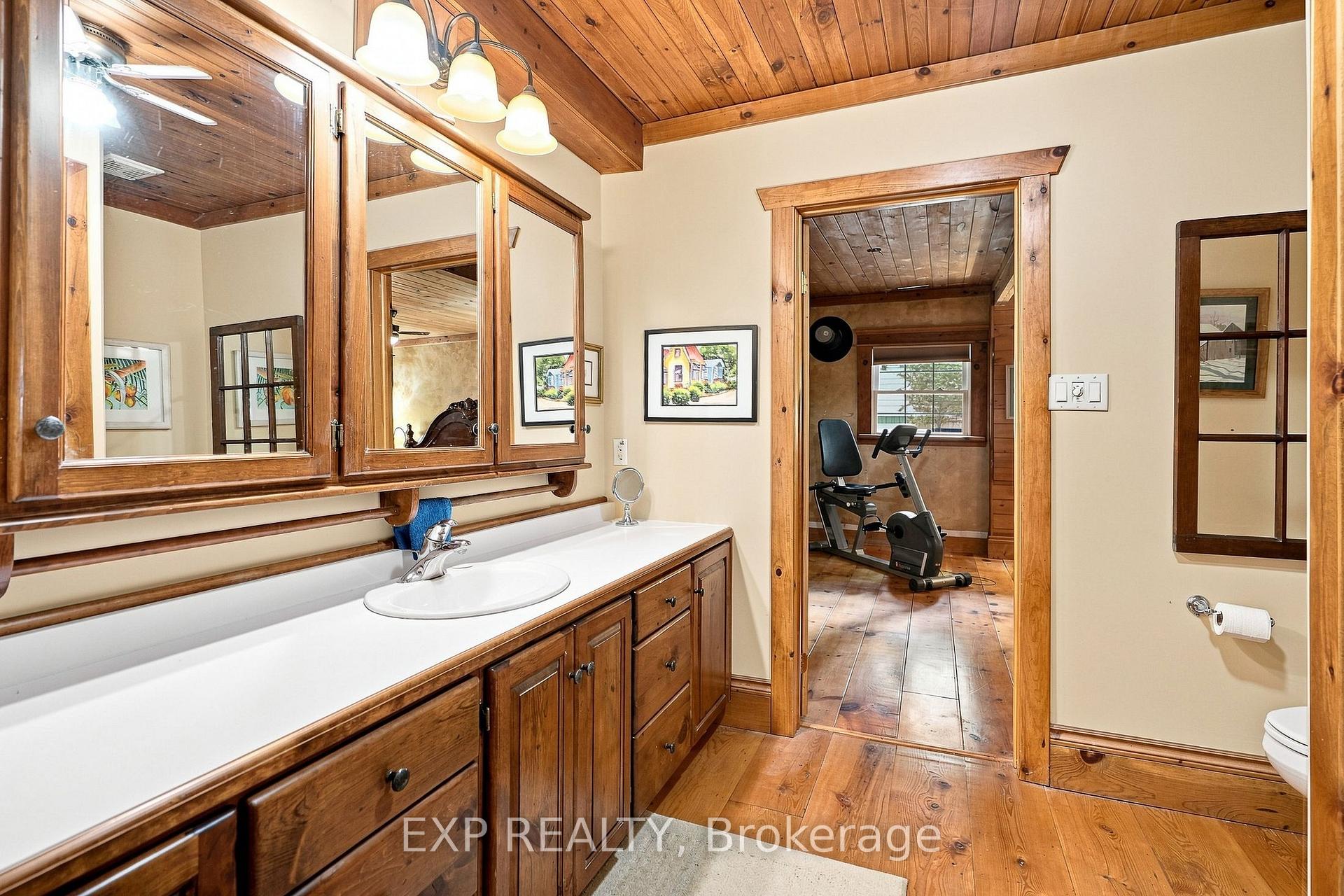 Photo 7 of Unit SR404, 14 Severn River, Muskoka Lakes, Wood (Muskoka Lakes) — HOMEH