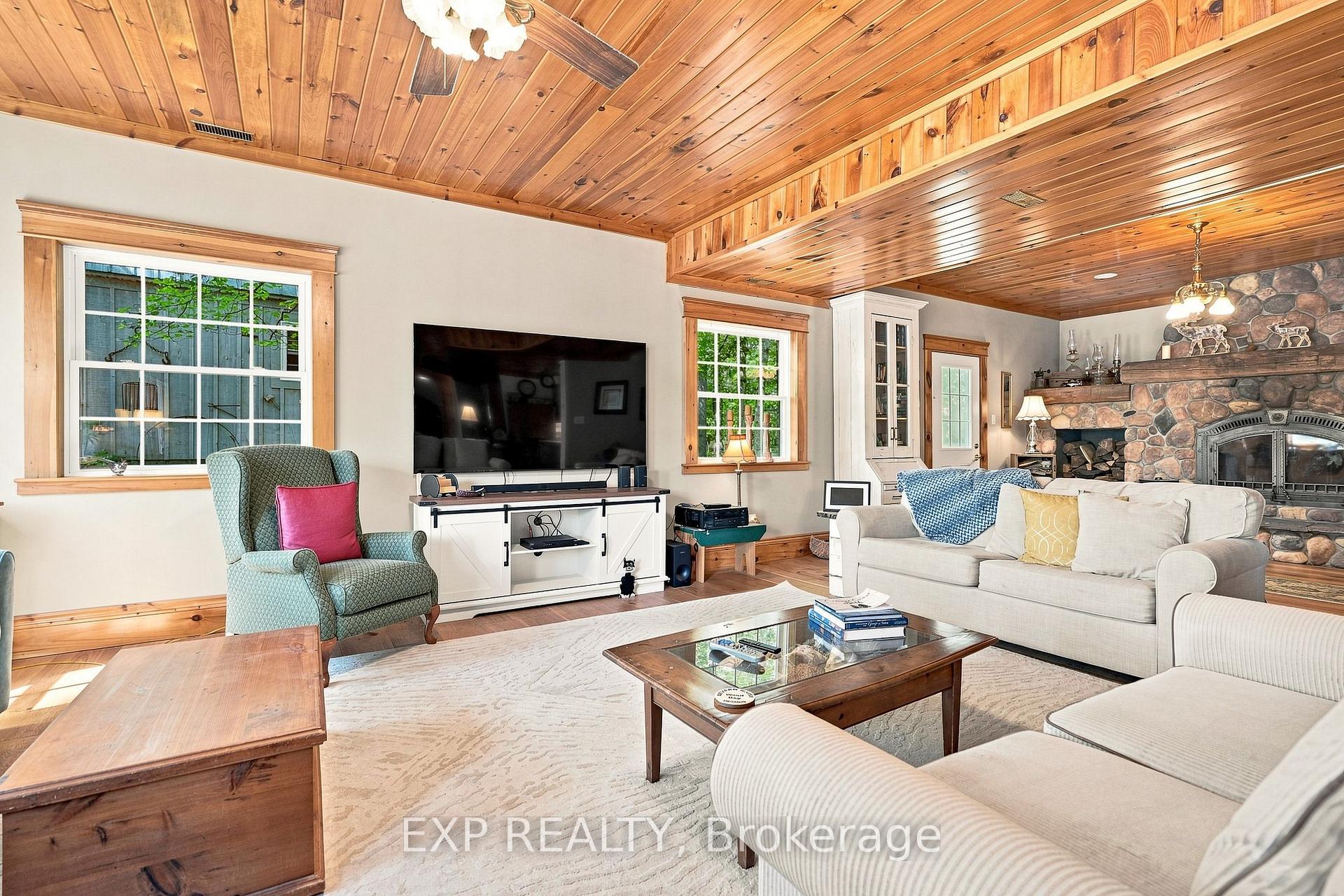 Photo 14 of Unit SR404, 14 Severn River, Muskoka Lakes, Wood (Muskoka Lakes) — HOMEH