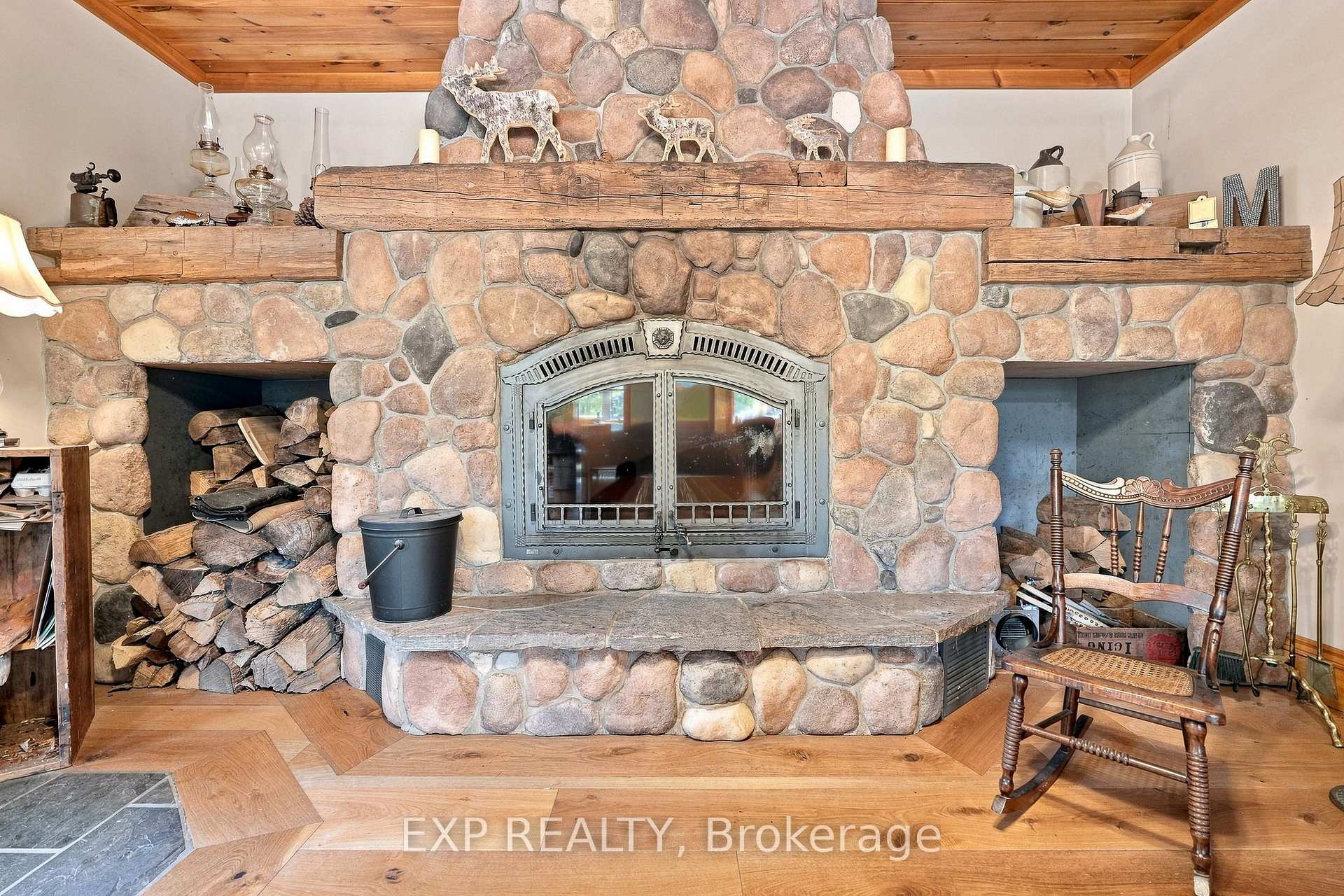 Photo 15 of Unit SR404, 14 Severn River, Muskoka Lakes, Wood (Muskoka Lakes) — HOMEH