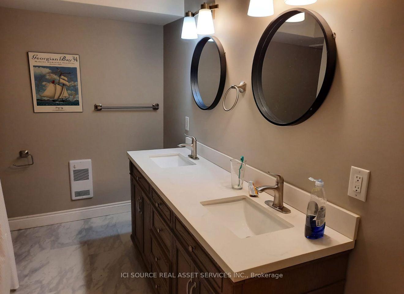 Photo 5 of Unit Unit B, 68 Red Oak Drive, Barrie, Holly — HOMEH