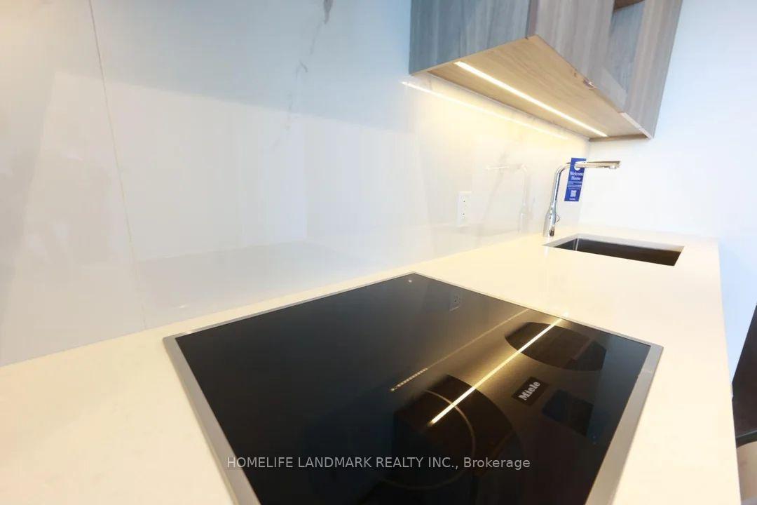 Photo 2 of Unit 1111, 27 McMahon Drive, North York, Bayview Village — HOMEH